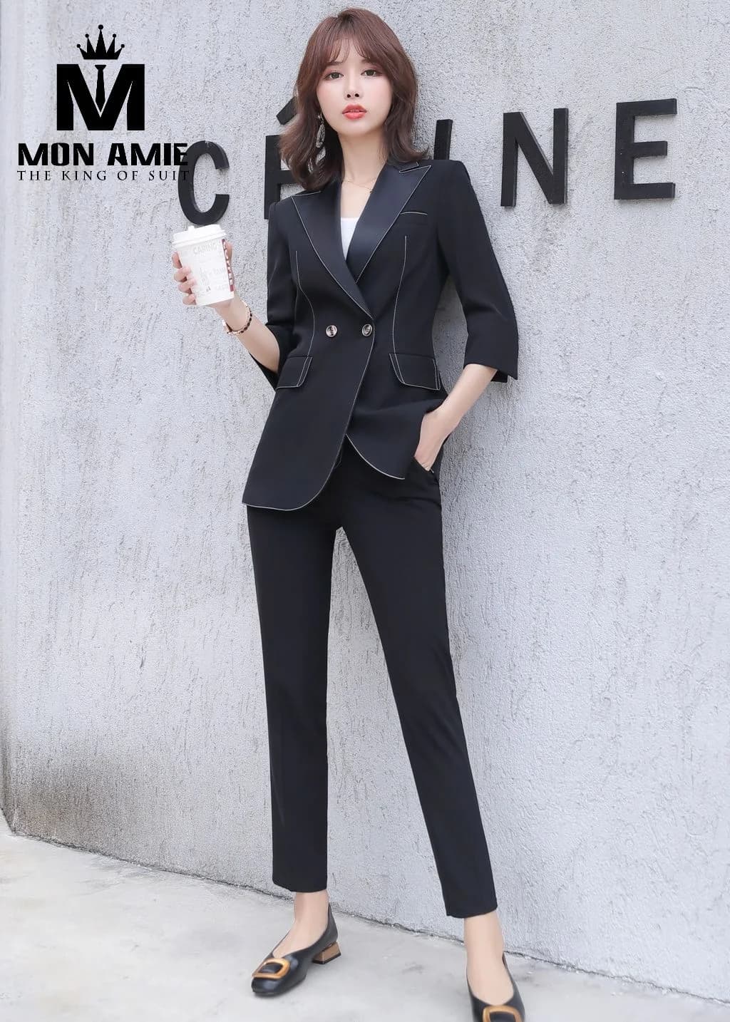 Suit Nữ Đen Hai Hàng Khuy Ve Satin Viền Trắng