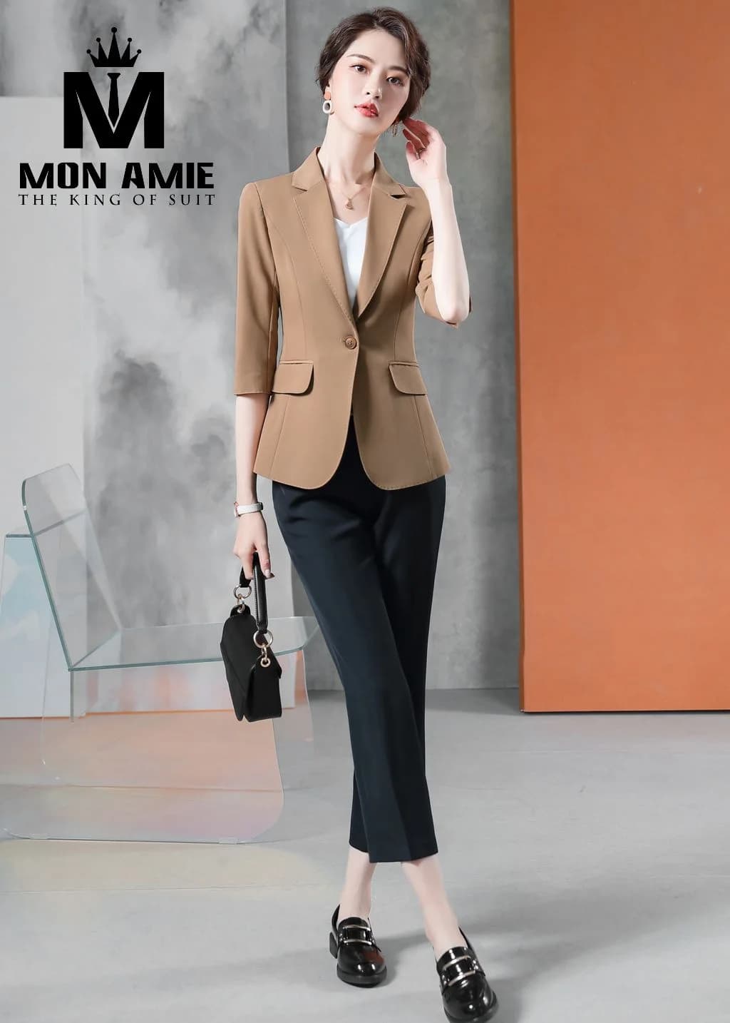 Suit Nữ Nâu Camel Blazer Tay Lửng Phối Quần Đen