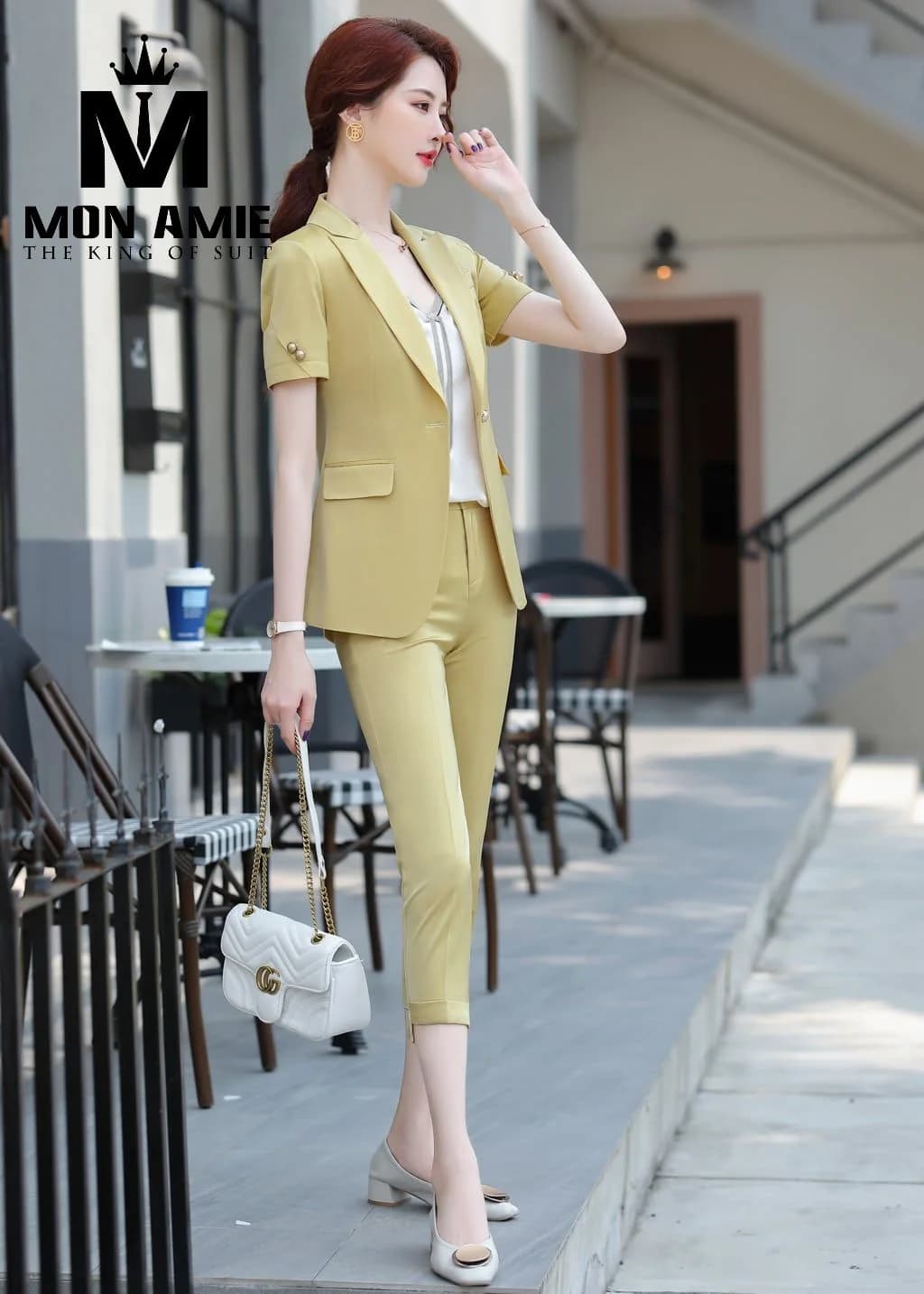 Suit Nữ Vàng Nghệ Nhạt Túi Nắp Tay Ngắn Quần Lửng