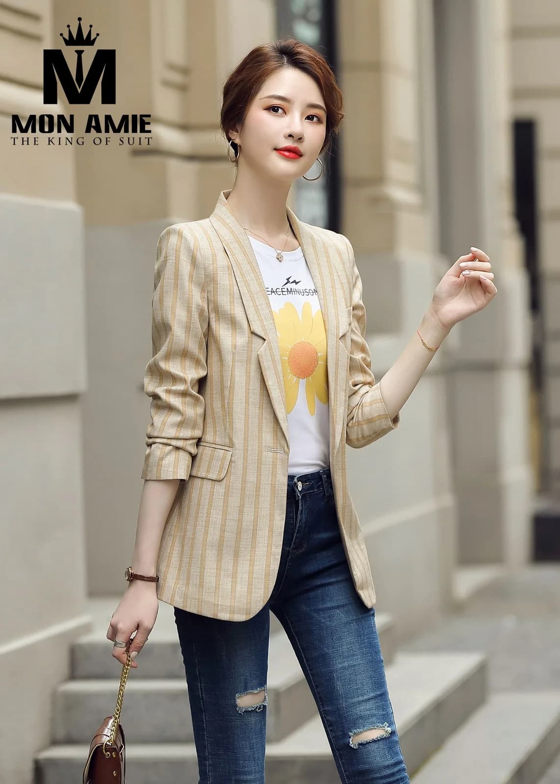 Blazer Nữ Be Vàng Sọc Dọc Ve Shawl Một Khuy