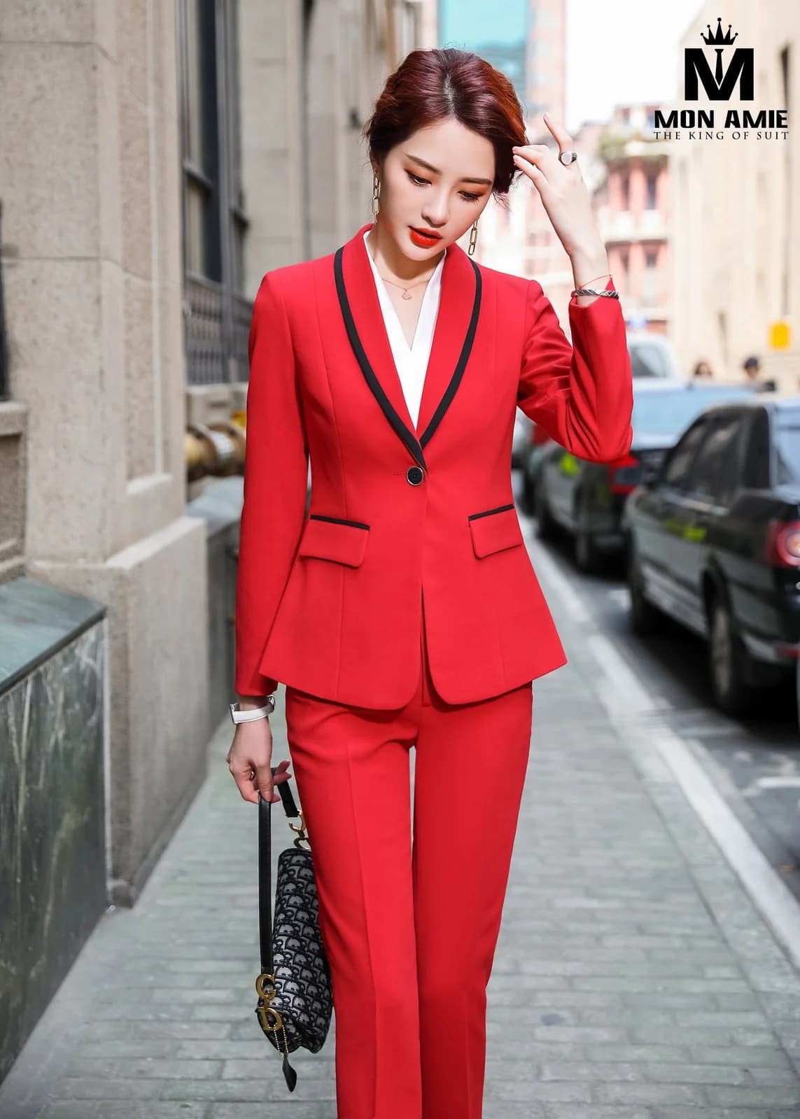 Suit Nữ Đỏ Viền Đen Ve Sam Quần Ống Đứng