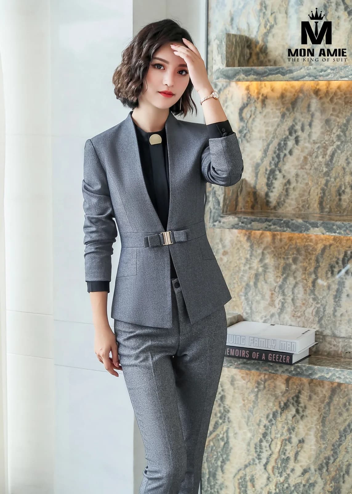 Suit Nữ Xám Đá Không Ve Đai Nơ Khóa Vàng Quần Âu