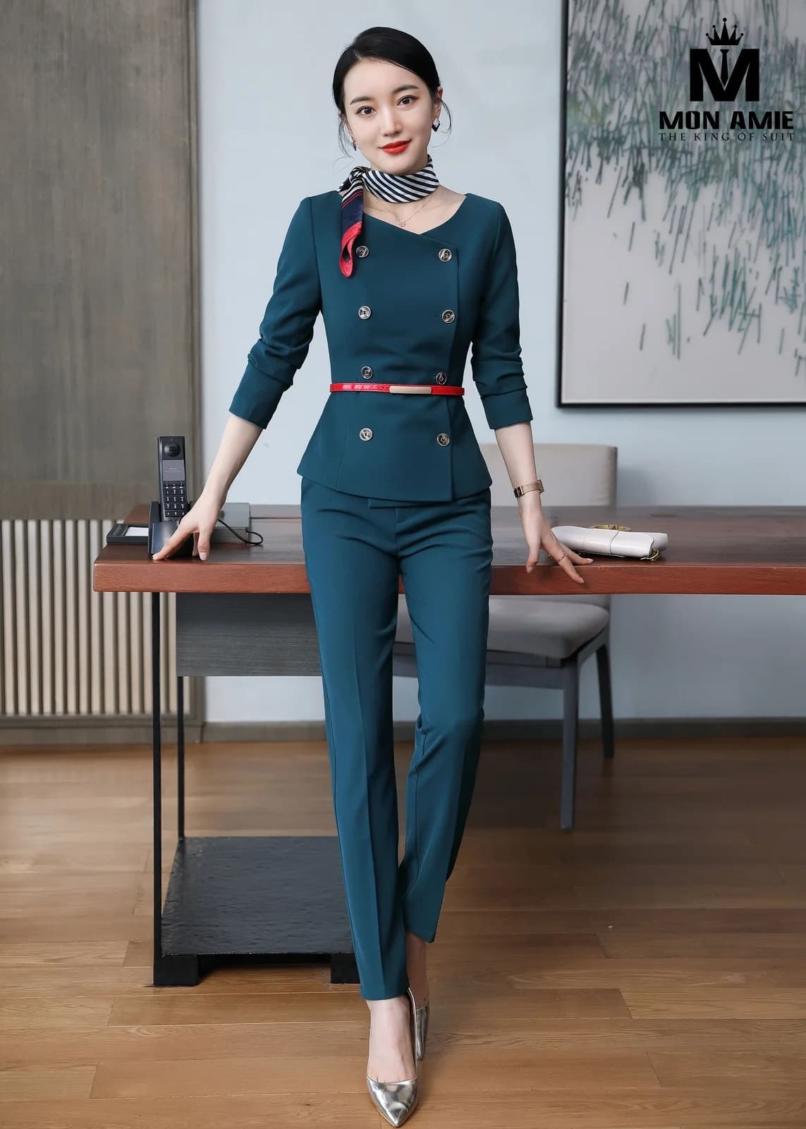 Suit Nữ Xanh Cổ Vịt Áo Cài Chéo Hai Hàng Cúc Quần Dài