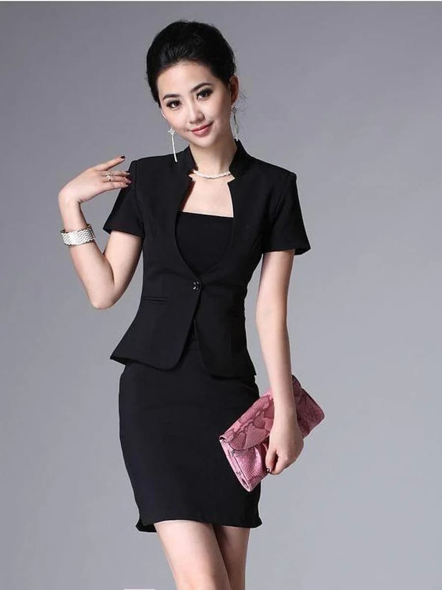 Vest Đen Tay Ngắn Cổ Trụ