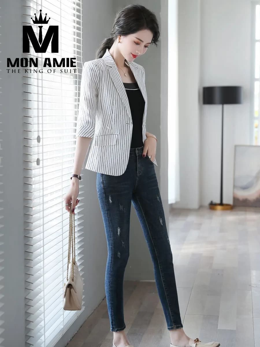 Áo Vest Nữ Kẻ Sọc Trắng Đen Một Khuy Tay Lỡ