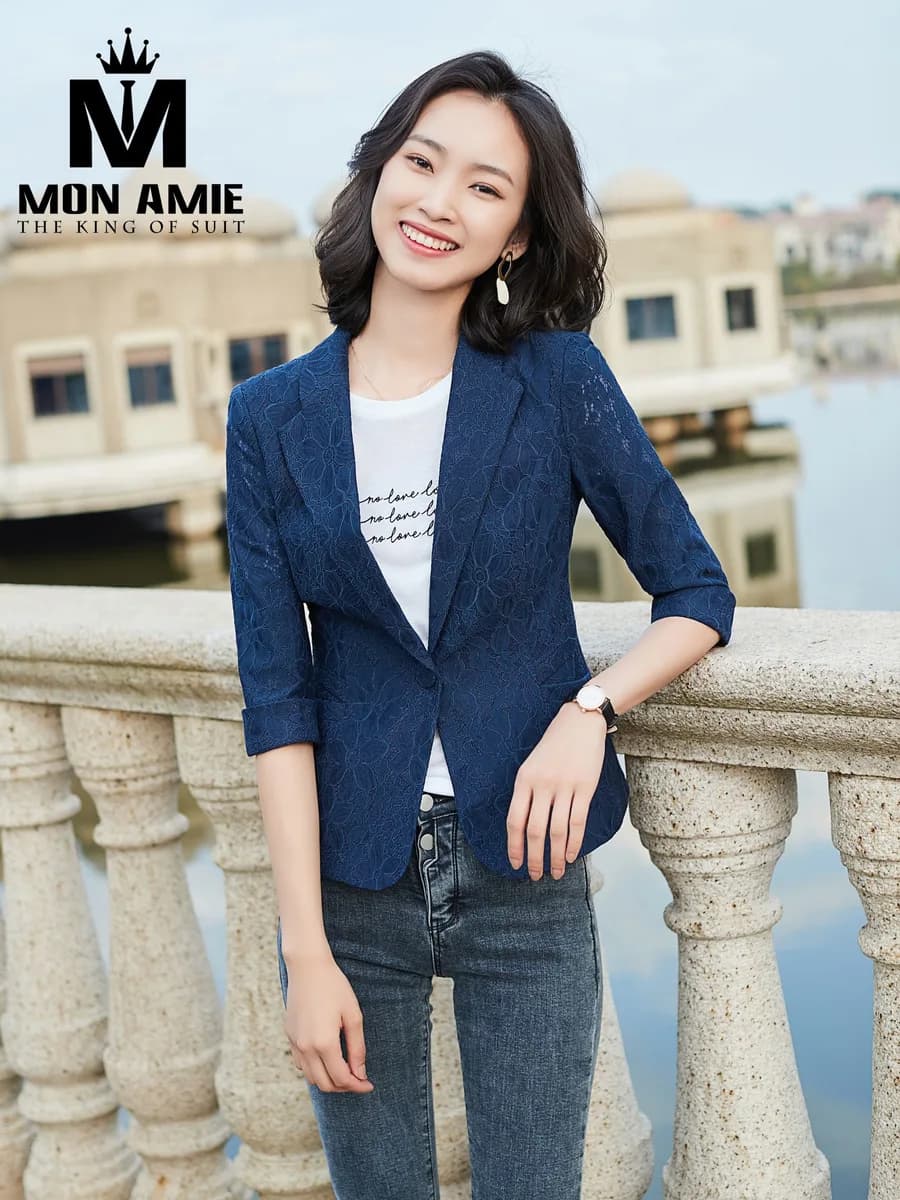 Áo Vest Nữ Xanh Navy Ren Hoa Nổi Tay Lửng