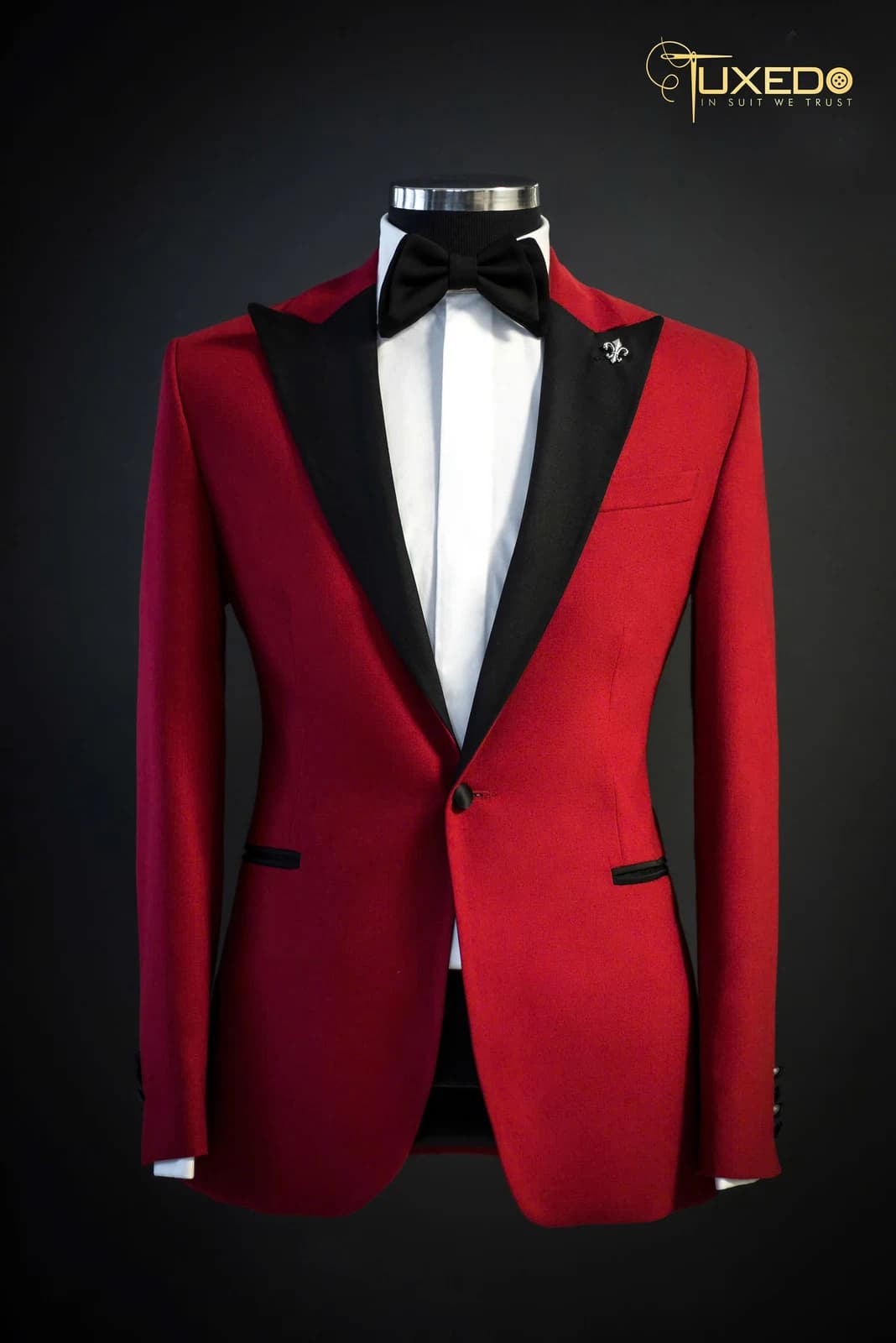 Tuxedo Đỏ Ruby Ve Nhọn Đen