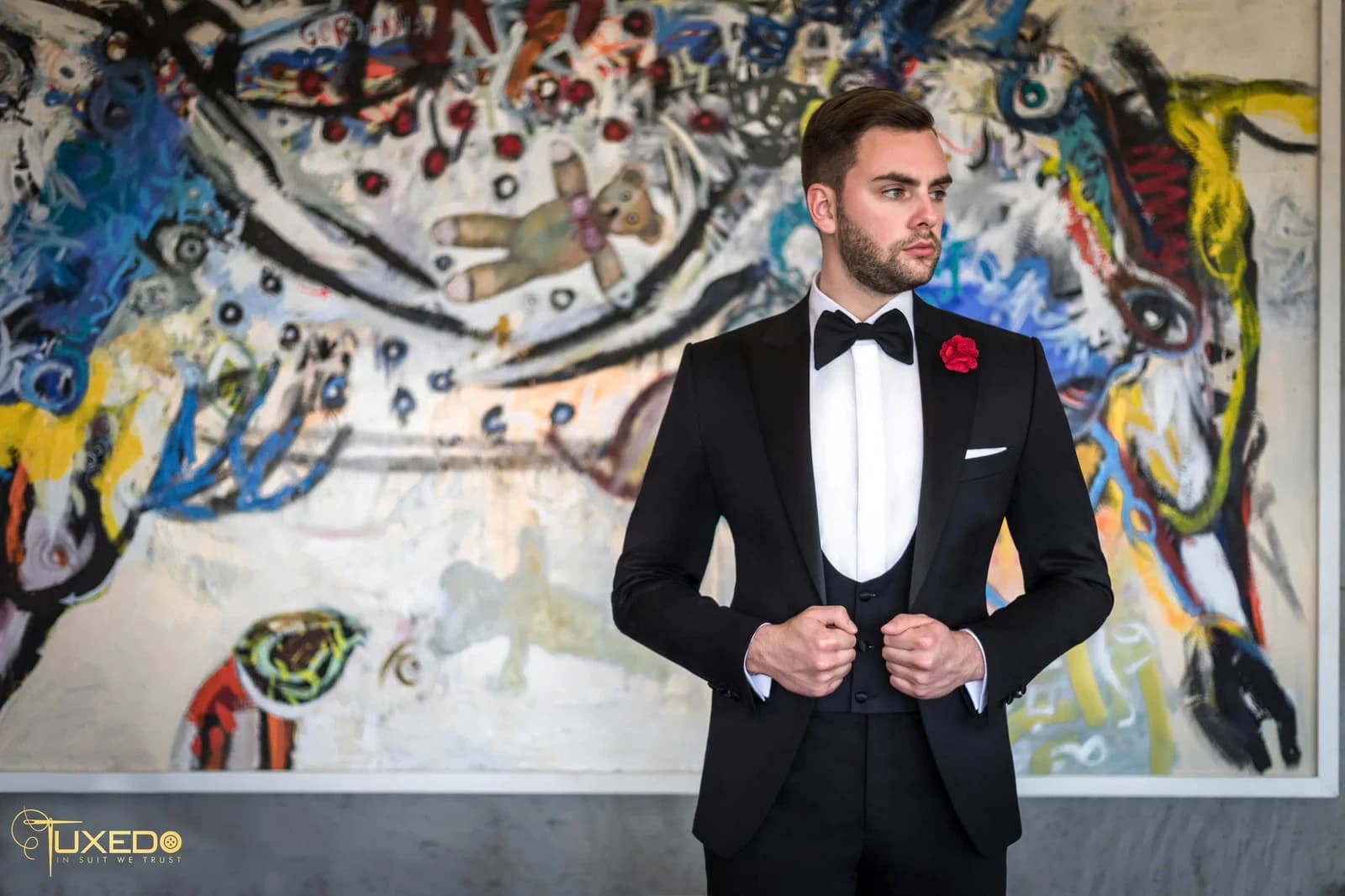 Tuxedo Đen Ba Mảnh Cổ Điển