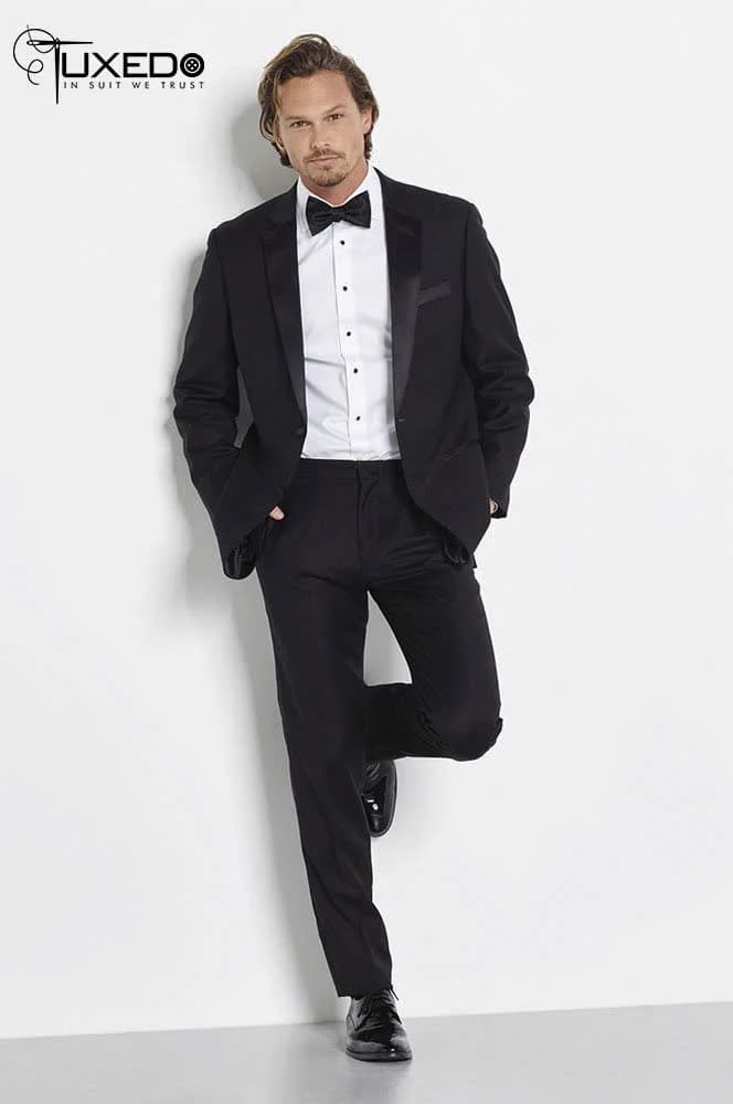 Tuxedo Đen Sơ Mi Nẹp Ngực