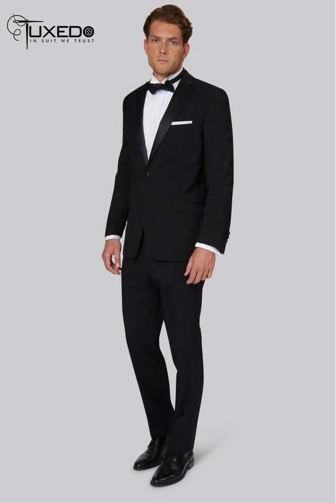 Tuxedo Đen Ve Nhọn Tinh Giản