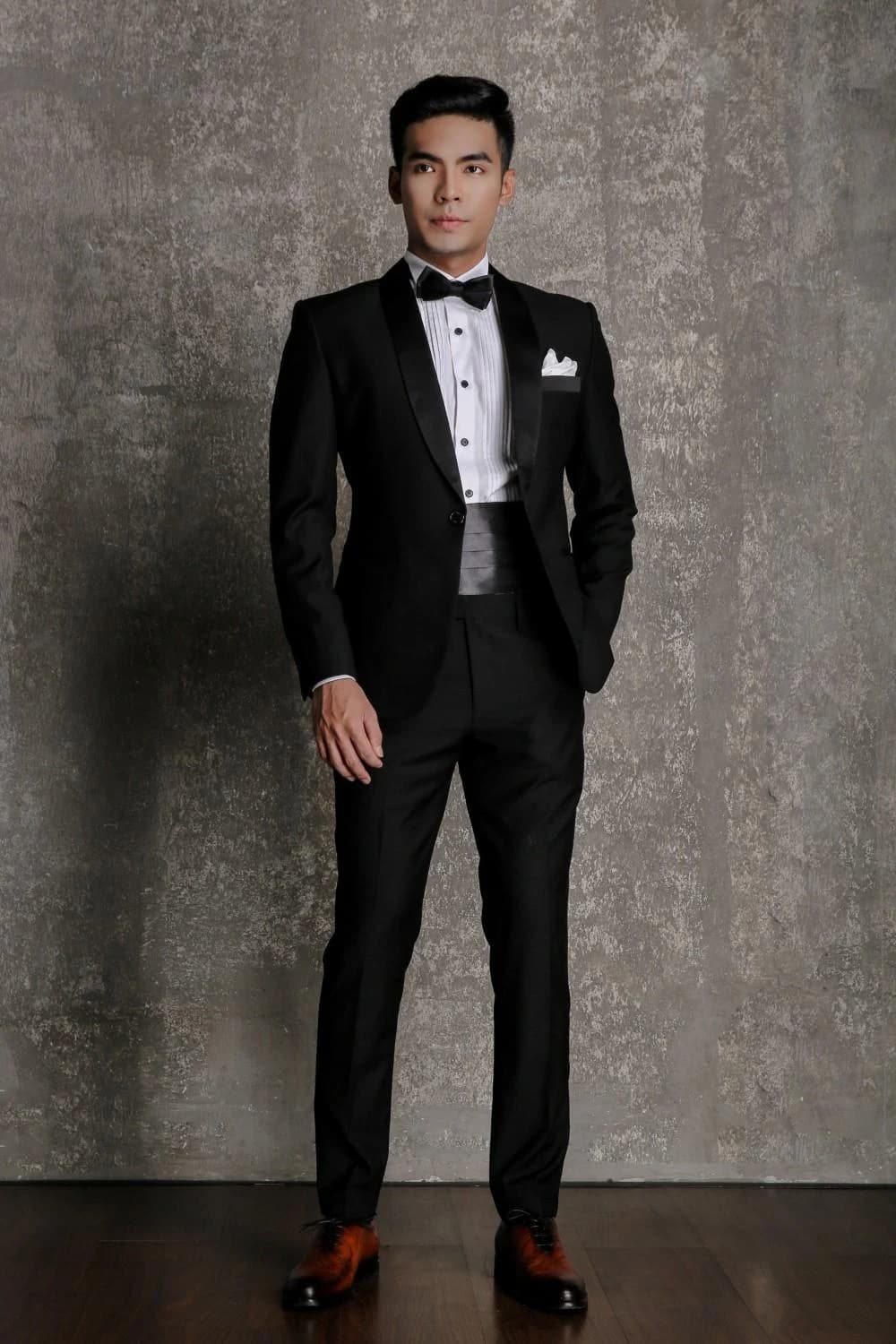 Tuxedo Ve Khăn Đai Satin