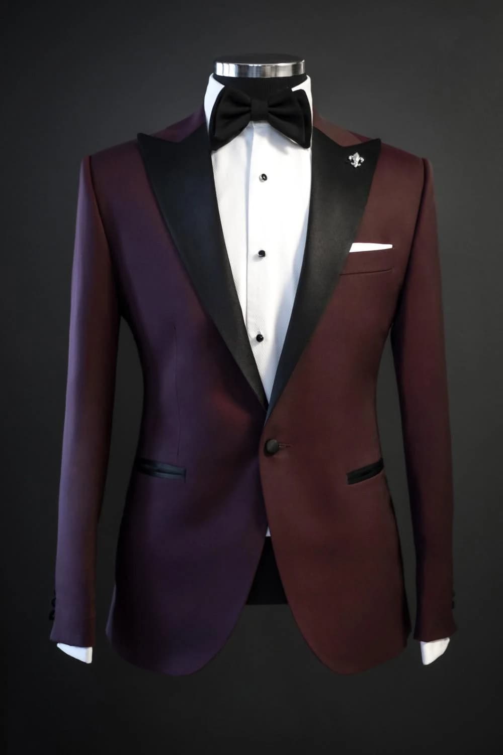 Tuxedo Mận Ánh Tím