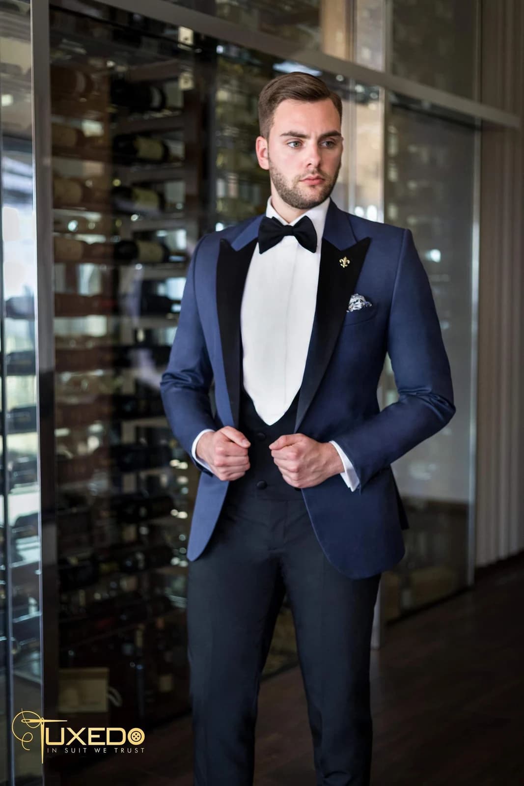 Tuxedo Navy Ve Đen Ba Mảnh