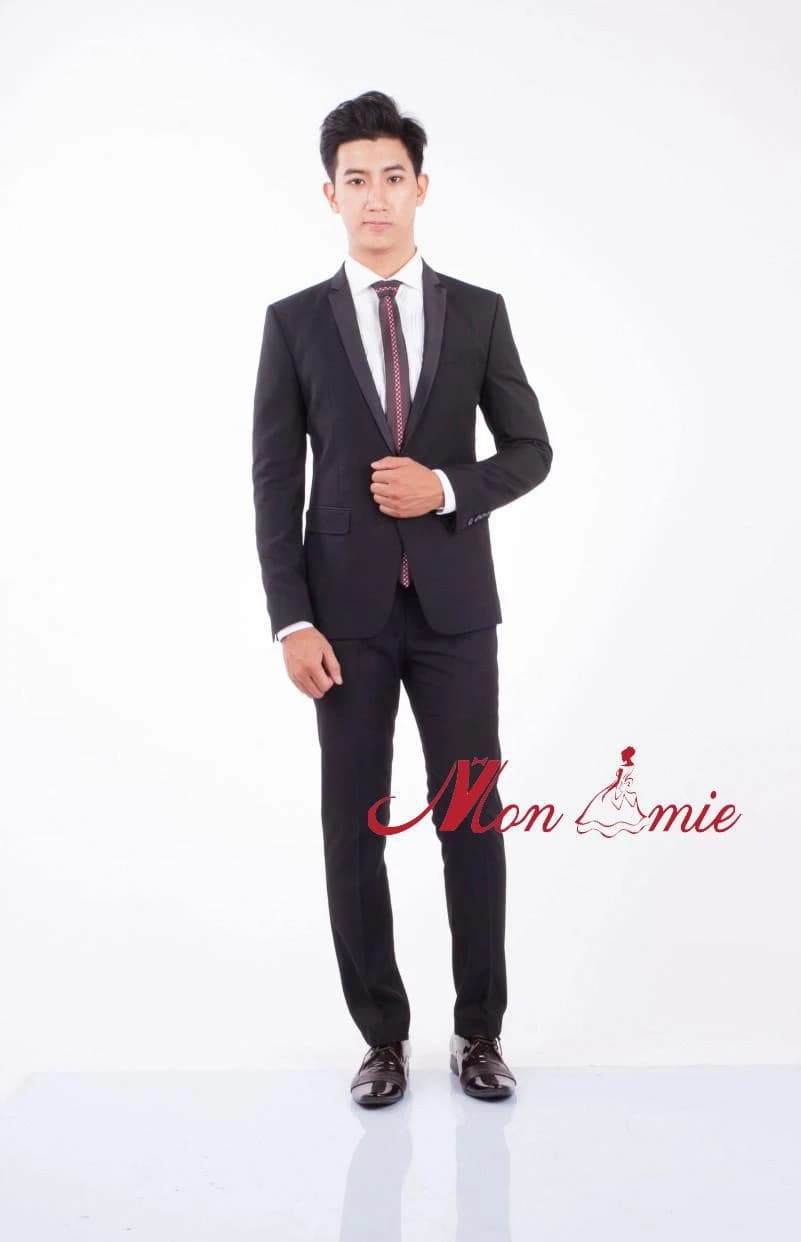 Lễ Phục Ve Nhọn Ánh Satin