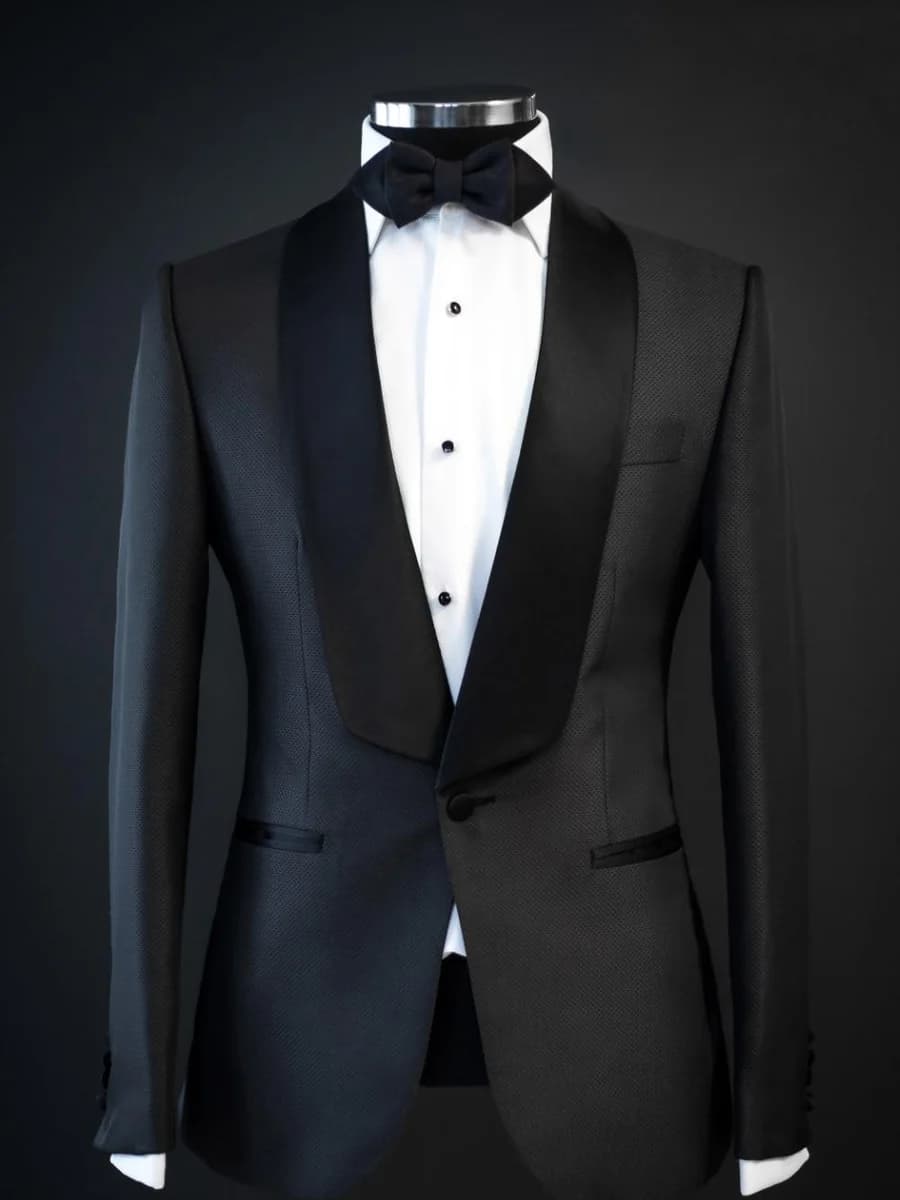 Tuxedo Đen Ve Khăn Satin