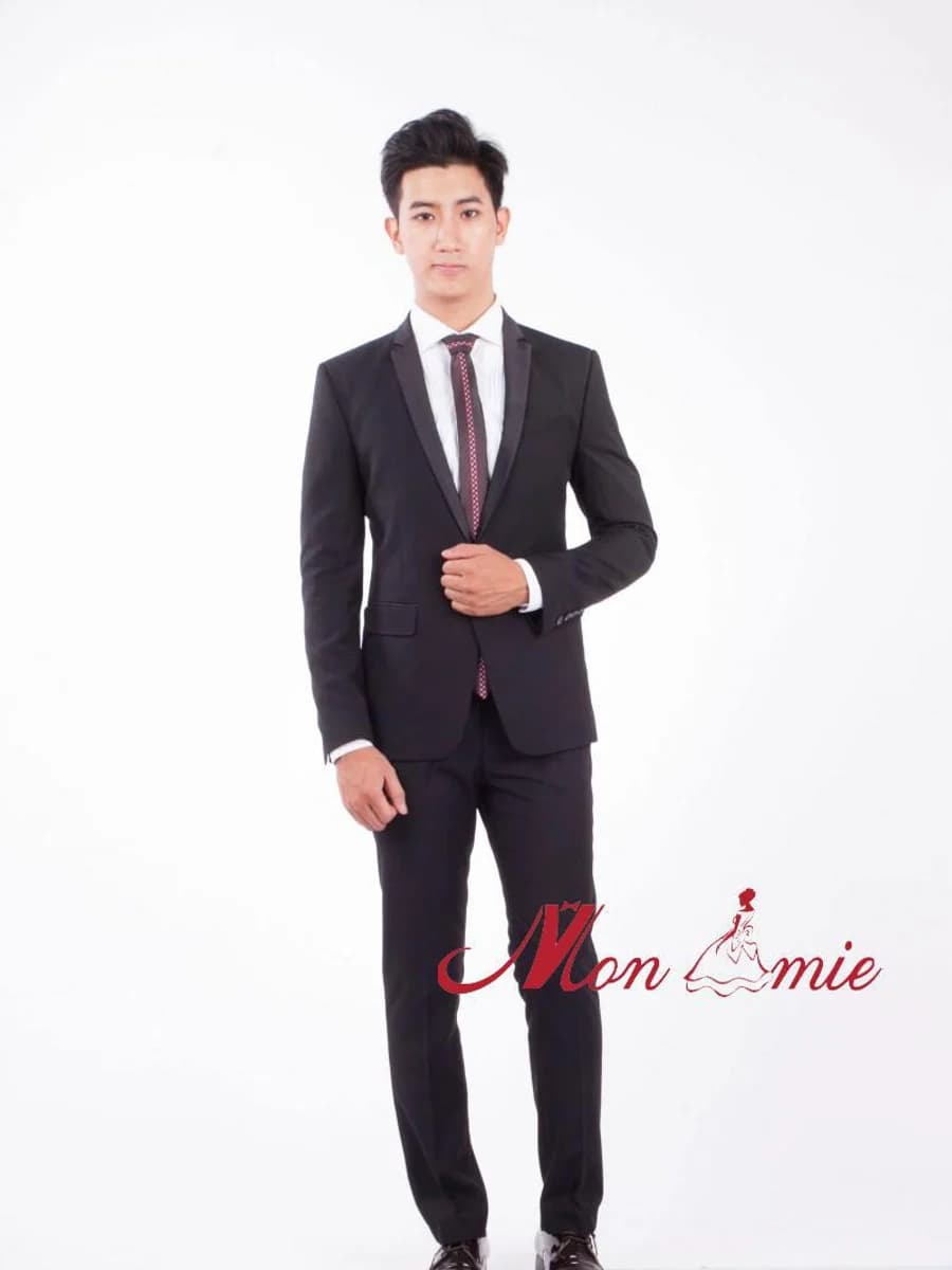 Lễ Phục Ve Nhọn Ánh Satin