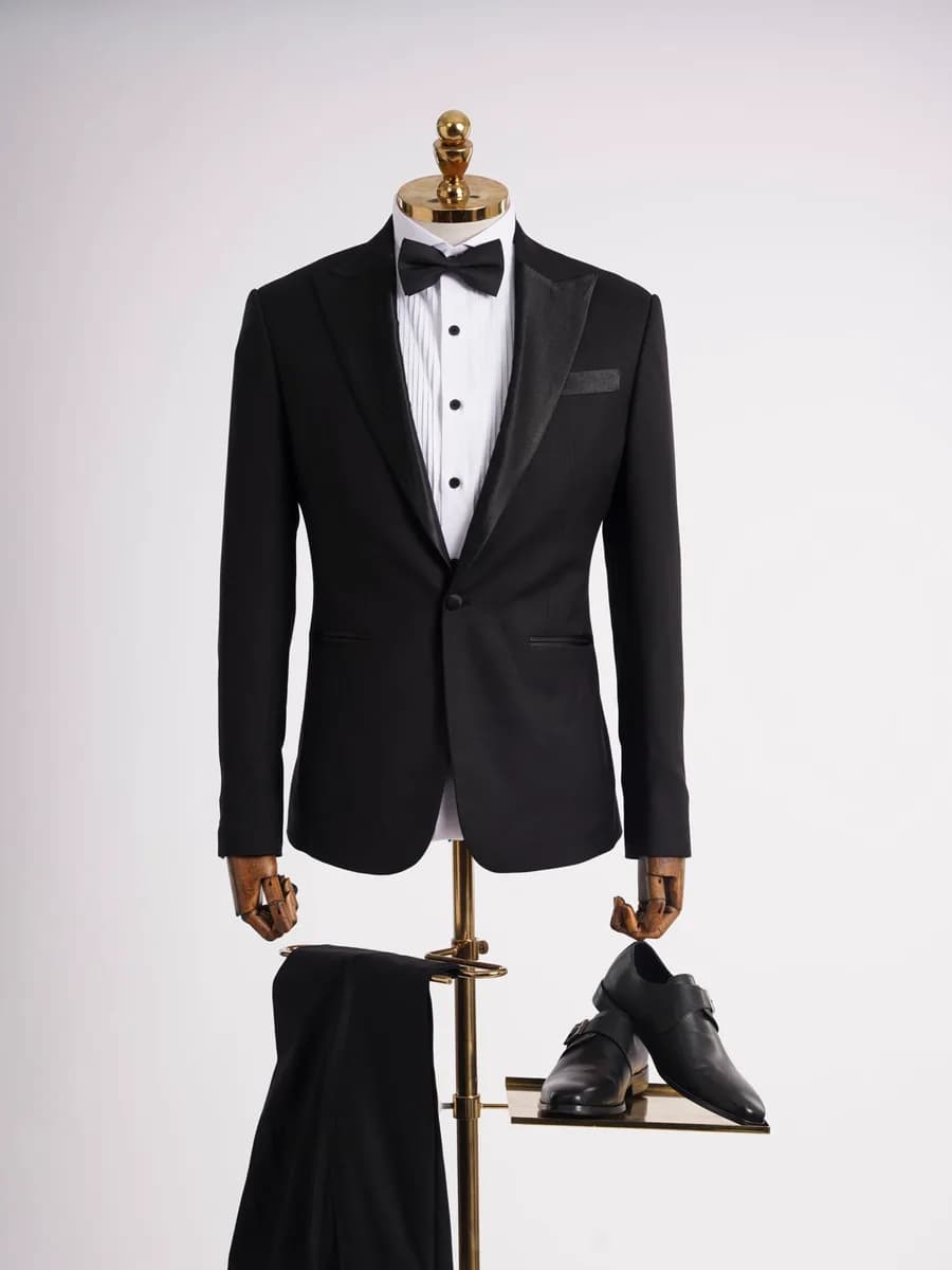 Tuxedo Đen Một Khuy Sơ Mi Xếp Ly Giày Monk-Strap