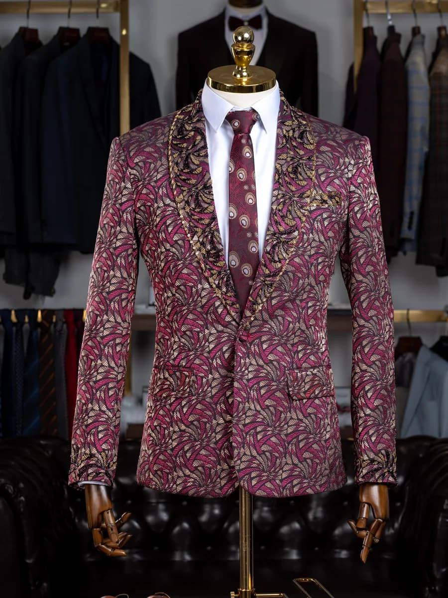 Tuxedo Jacquard Hồng Mận Ve Shawl Đính Cườm Vàng