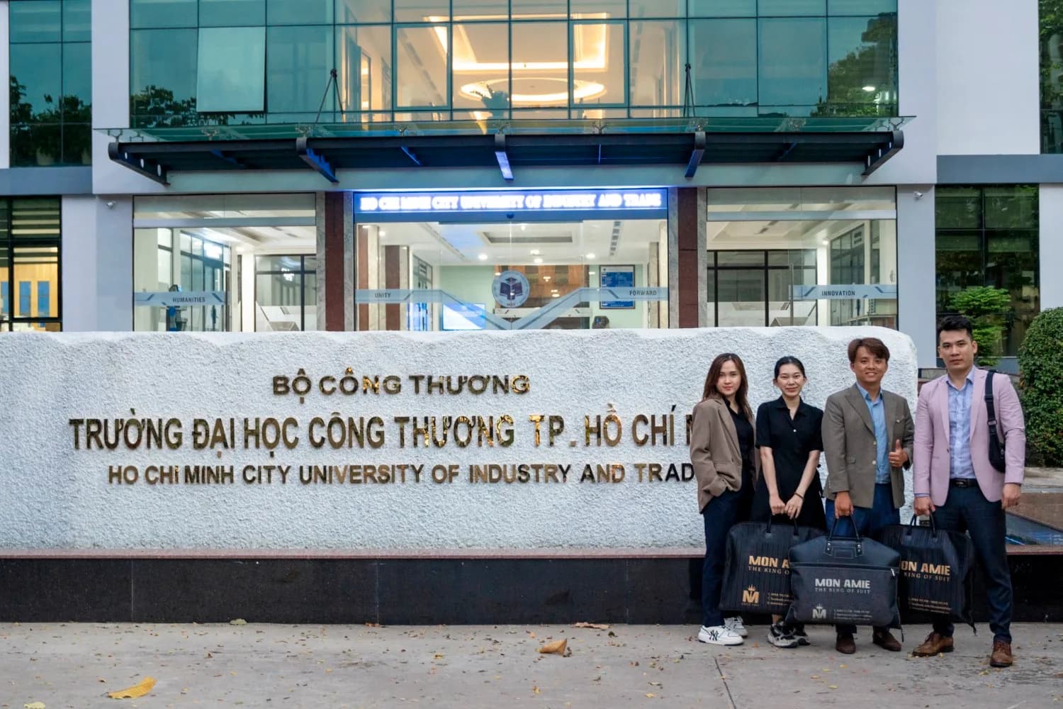 Đồng phục Đại Học Công Thương