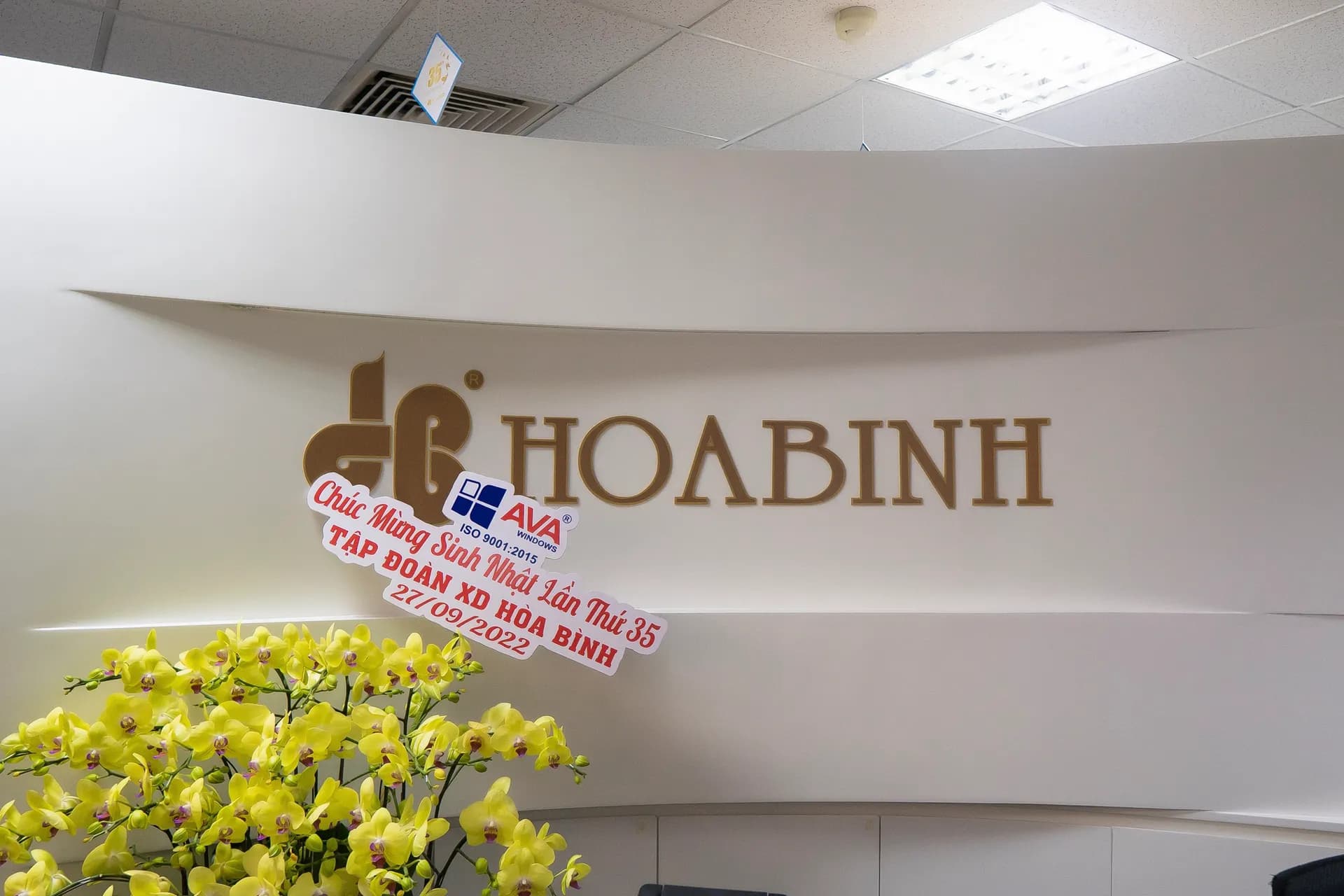 Đồng phục Hòa Bình — Mon Amie