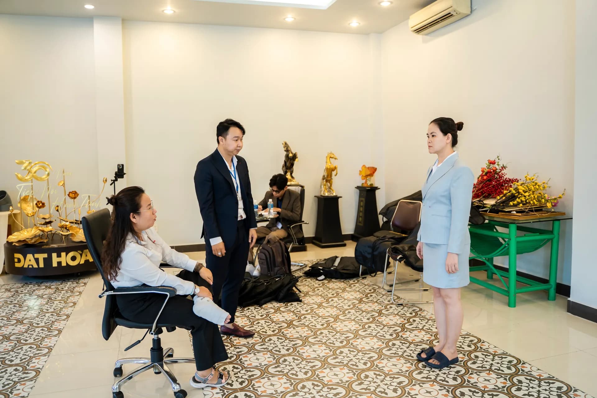 Đồng phục Nhựa Đạt Hòa — Mon Amie