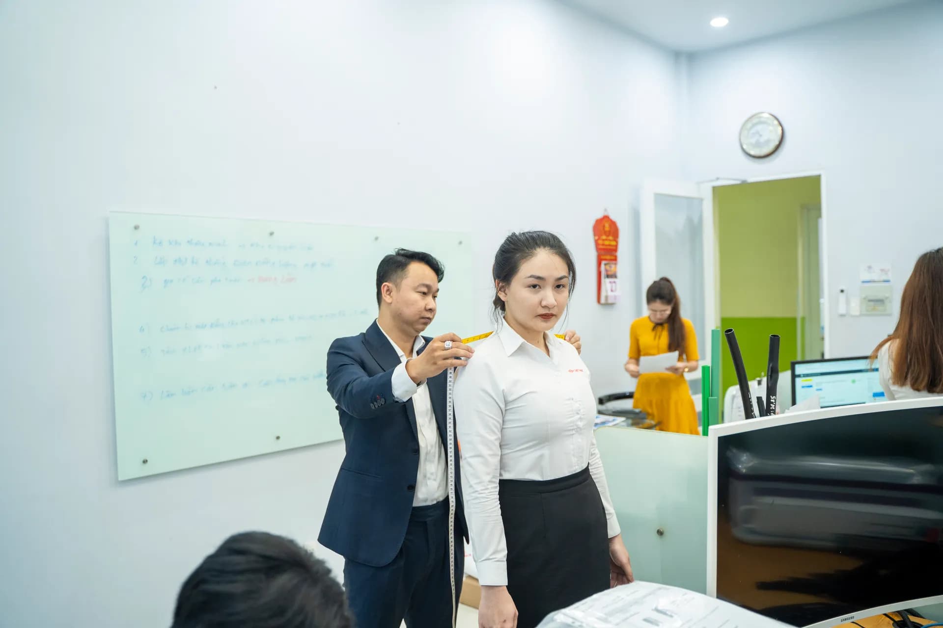 Đồng phục Nhựa Đạt Hòa — Mon Amie