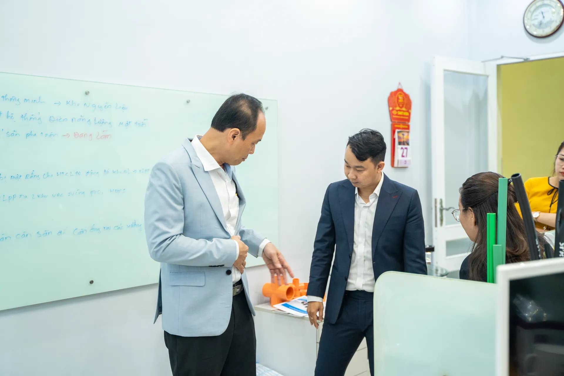 Đồng phục Nhựa Đạt Hòa — Mon Amie
