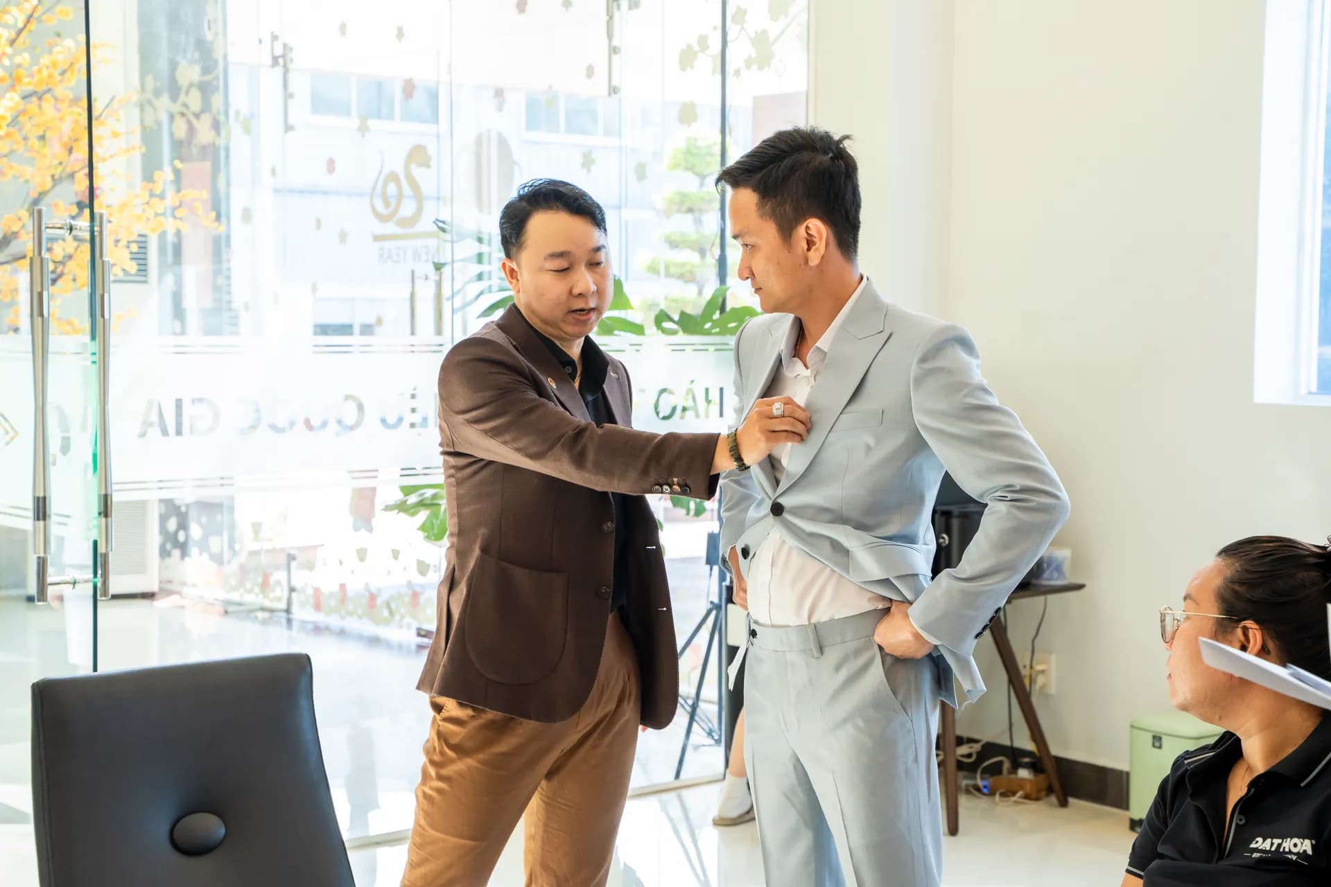 Đồng phục Nhựa Đạt Hòa — Mon Amie