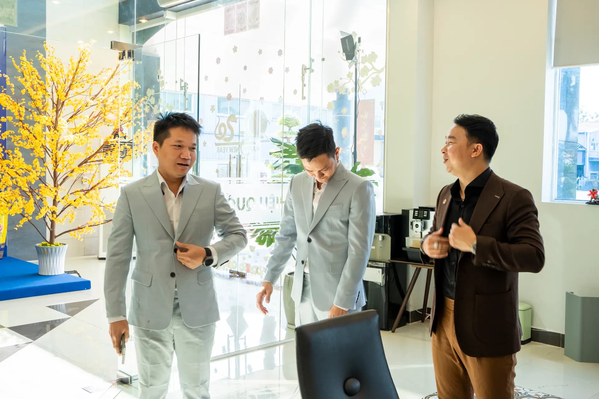 Đồng phục Nhựa Đạt Hòa — Mon Amie