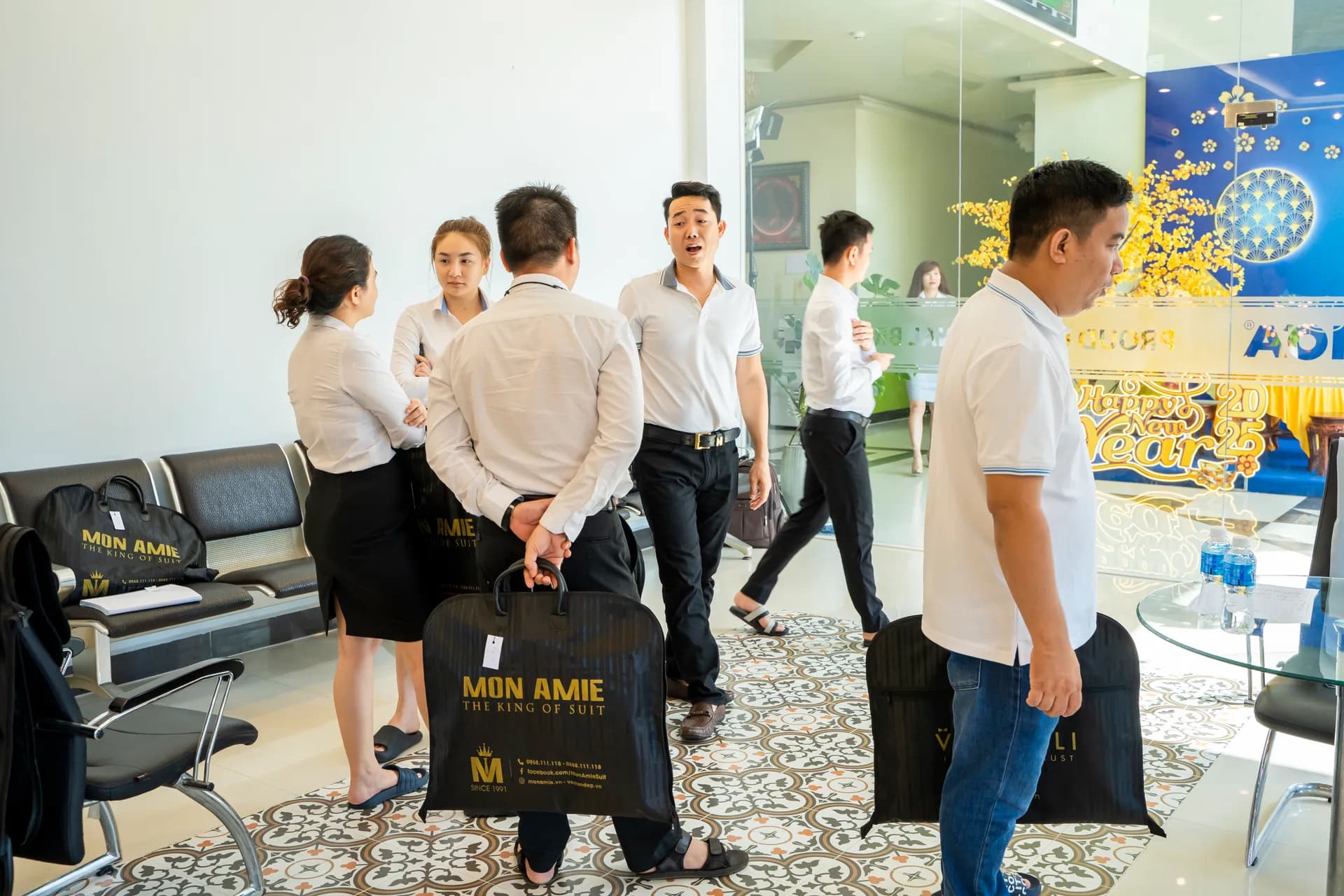 Đồng phục Nhựa Đạt Hòa — Mon Amie