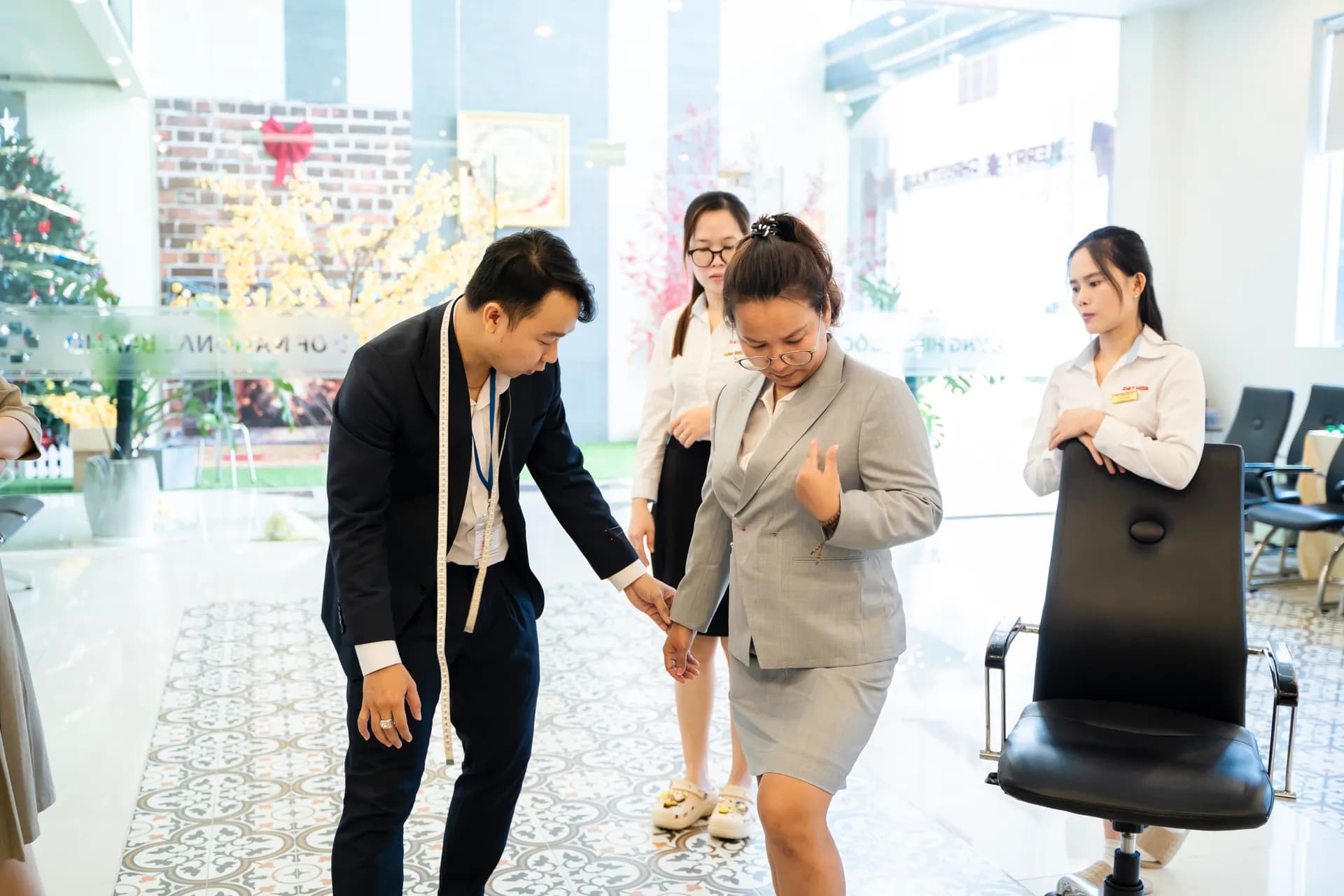 Đồng phục Nhựa Đạt Hòa — Mon Amie