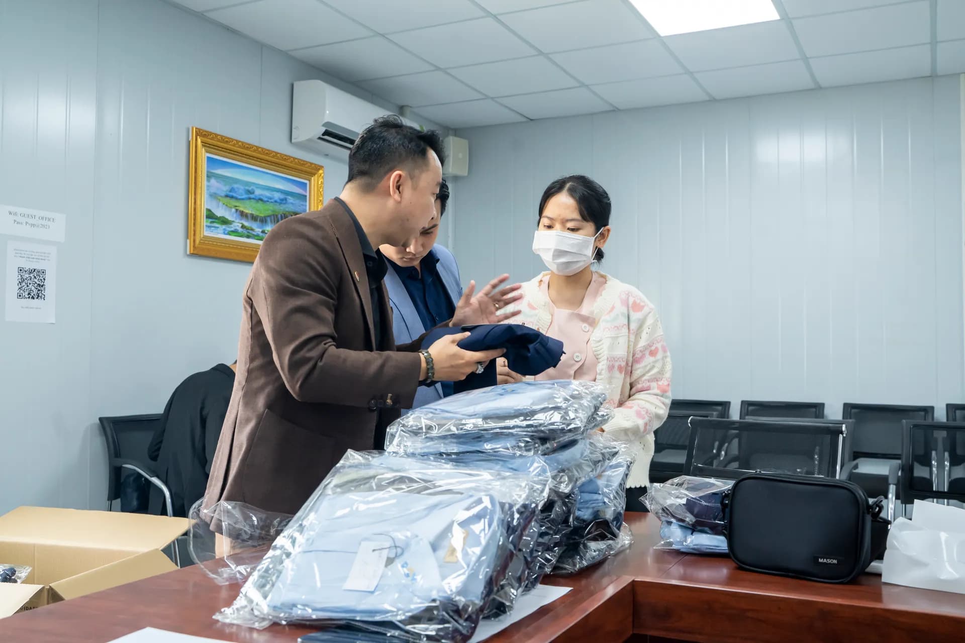 Đồng phục Petro Nhơn Trạch — Mon Amie