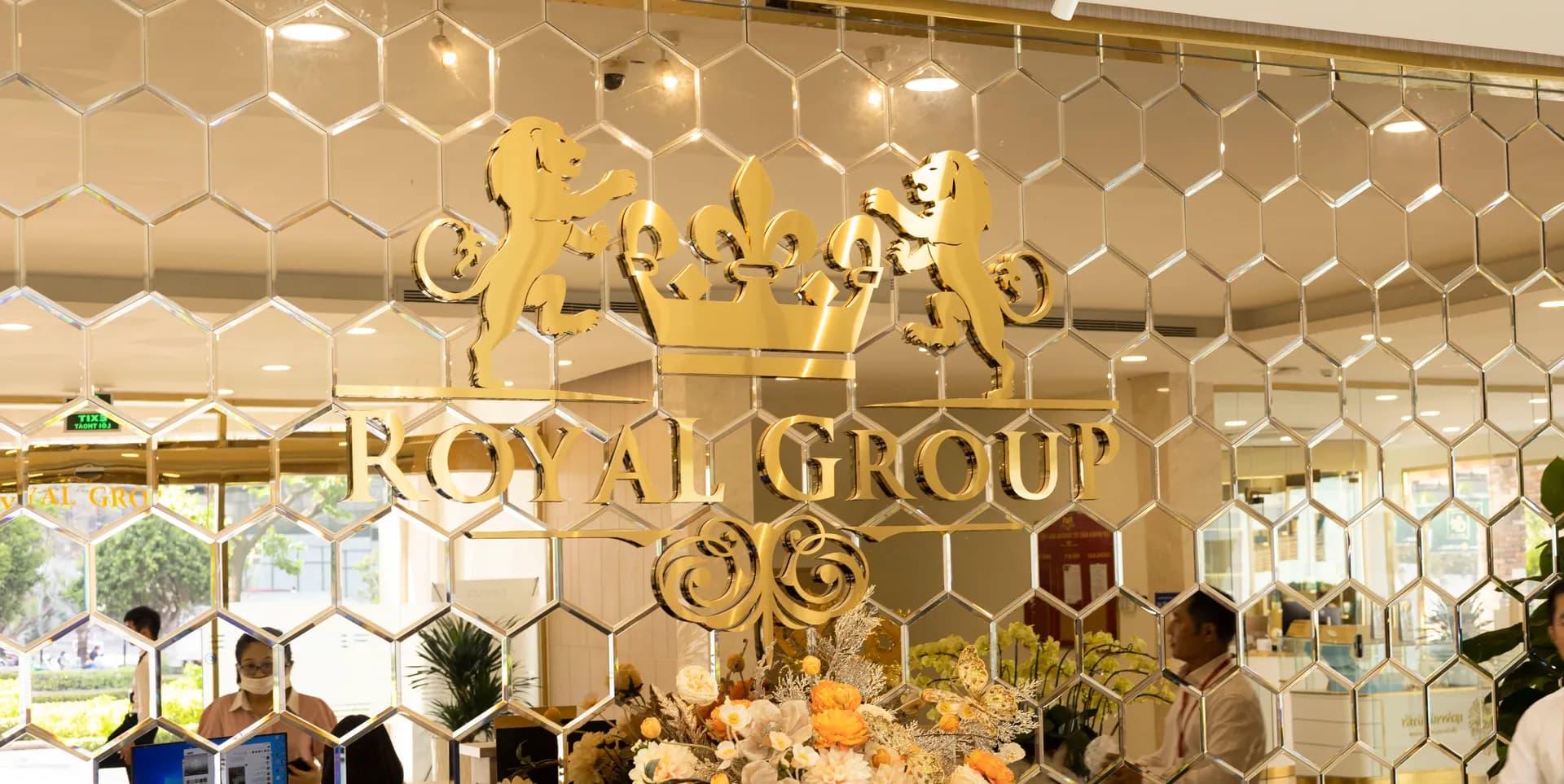 Đồng phục Royal Group — Mon Amie
