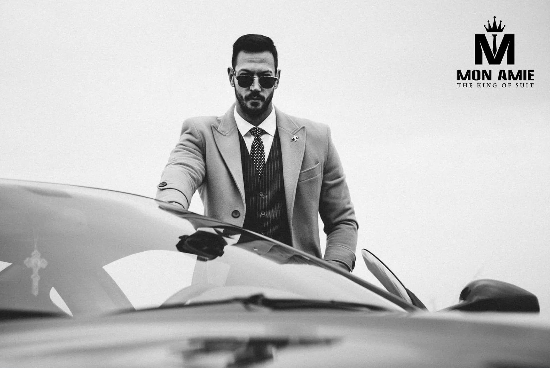 Business Man — Mon Amie