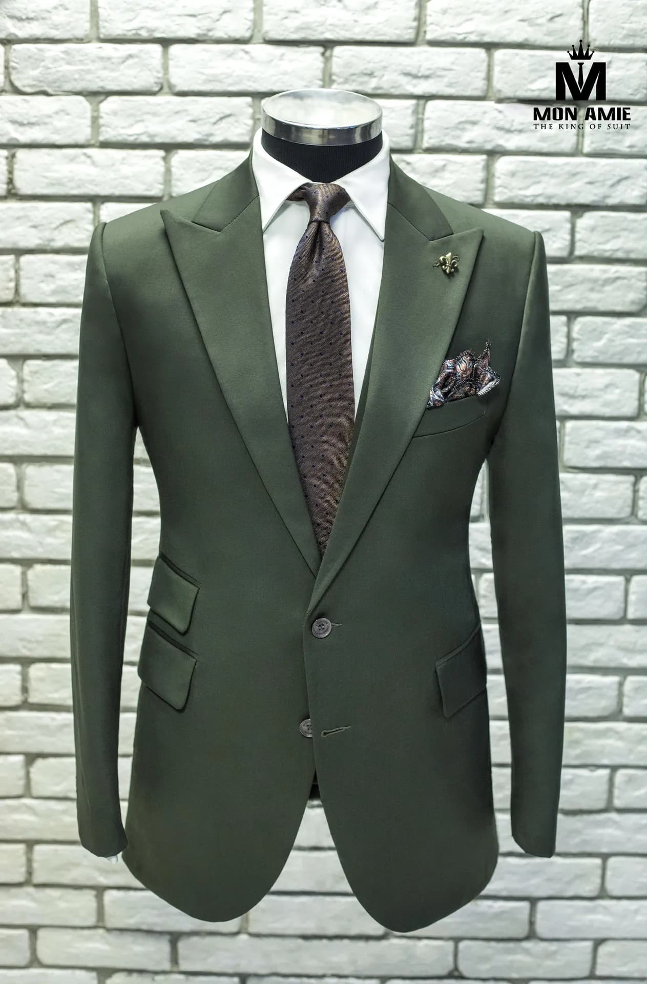 Business Man — Mon Amie
