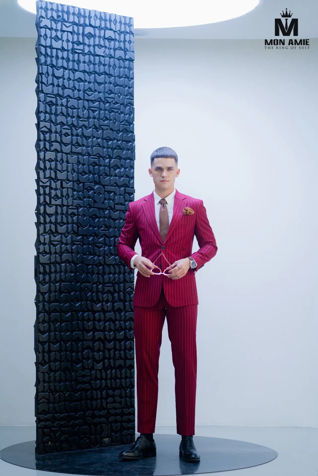 Lounge Quý Ông 2022 — Mon Amie