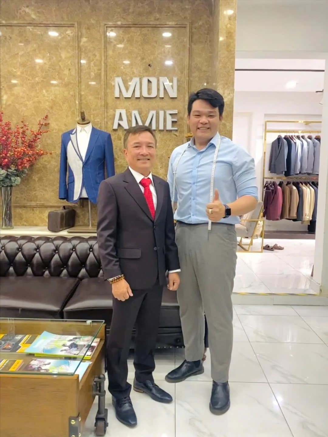 Phóng sự tại showroom — Mon Amie