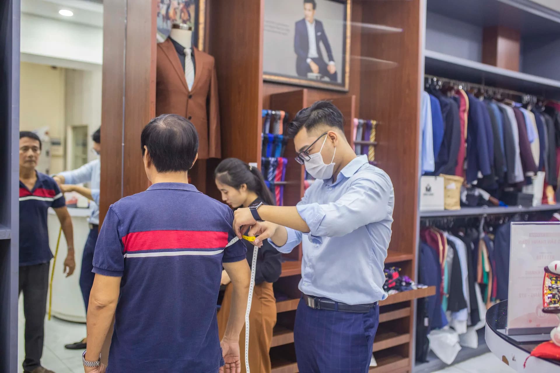 Phóng sự tại showroom — Mon Amie
