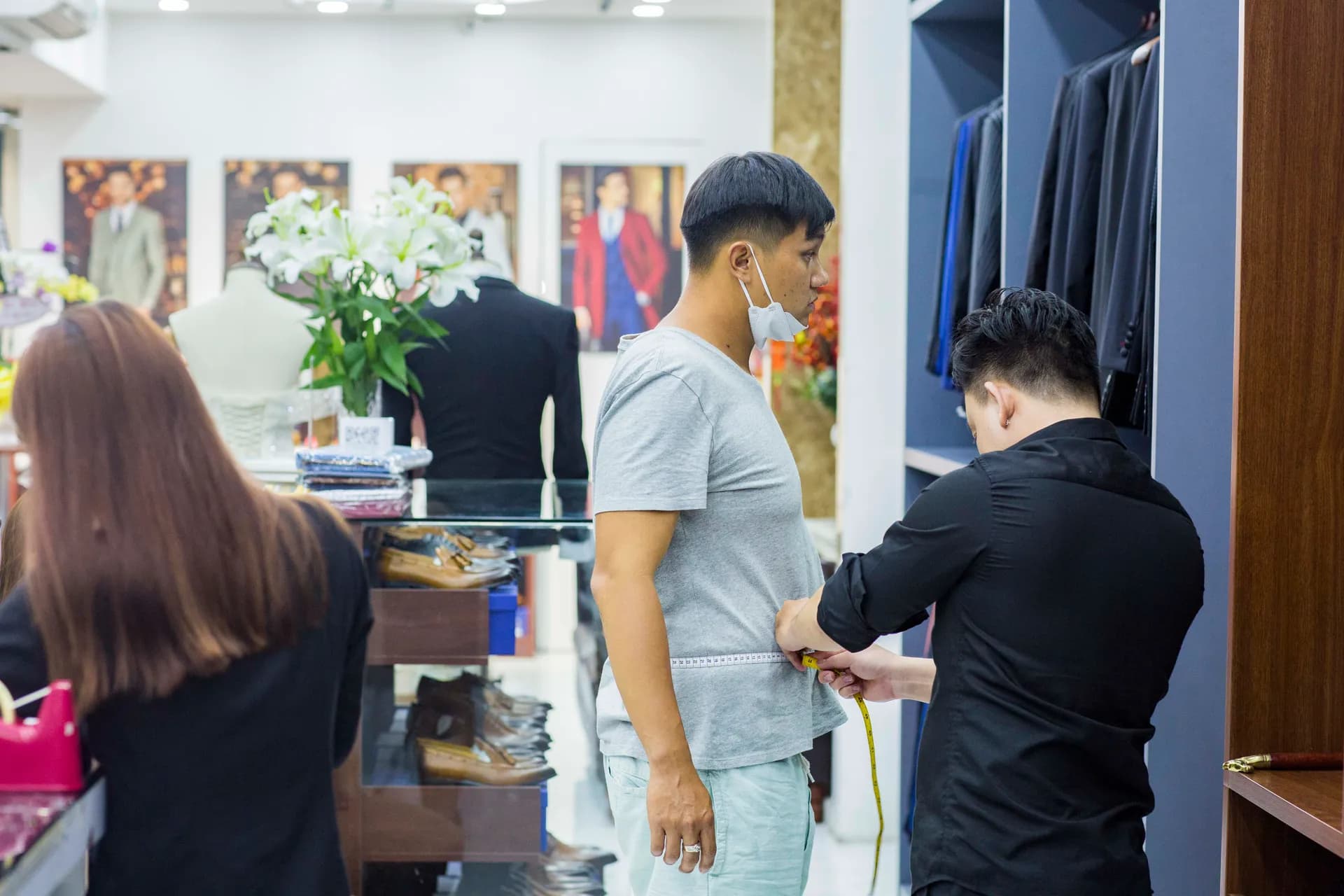 Phóng sự tại showroom — Mon Amie