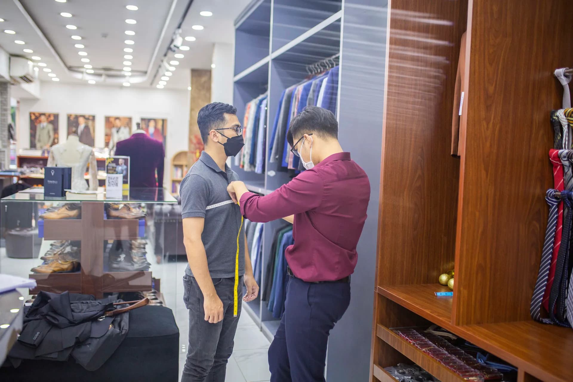 Phóng sự tại showroom — Mon Amie