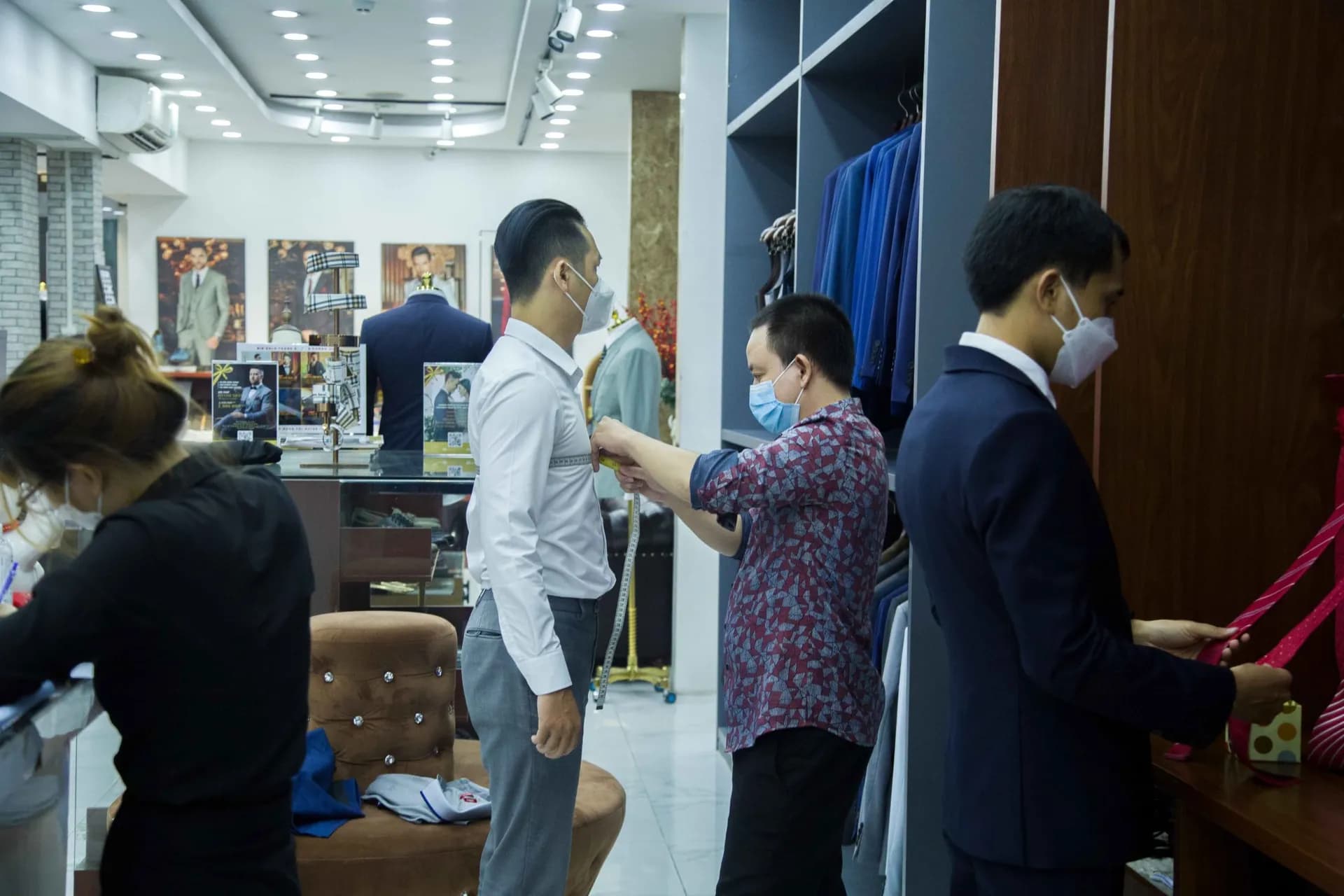 Phóng sự tại showroom — Mon Amie