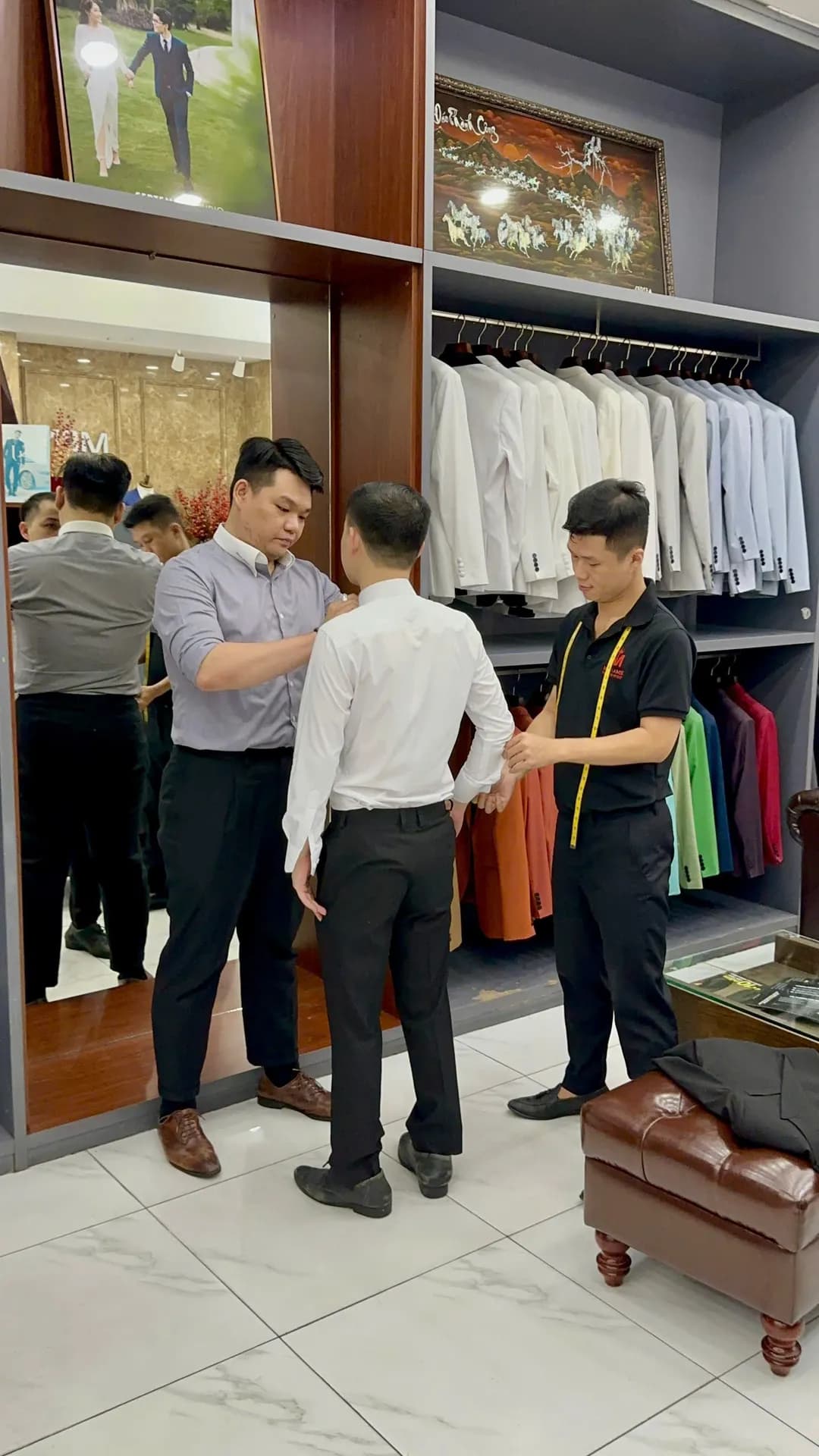 Phóng sự tại showroom — Mon Amie