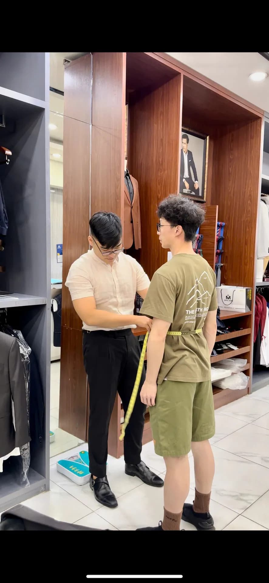 Phóng sự tại showroom — Mon Amie