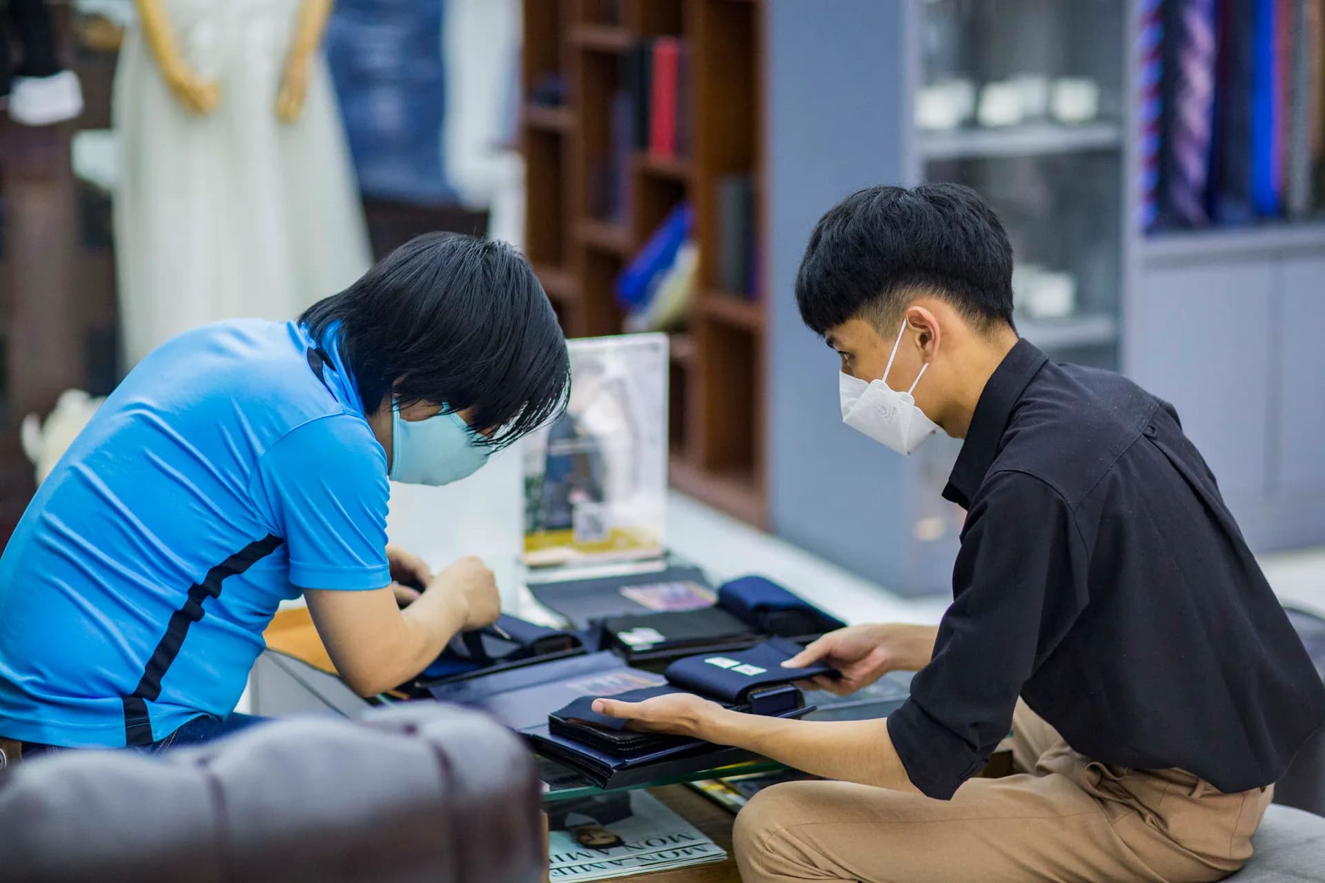 Phóng sự tại showroom — Mon Amie