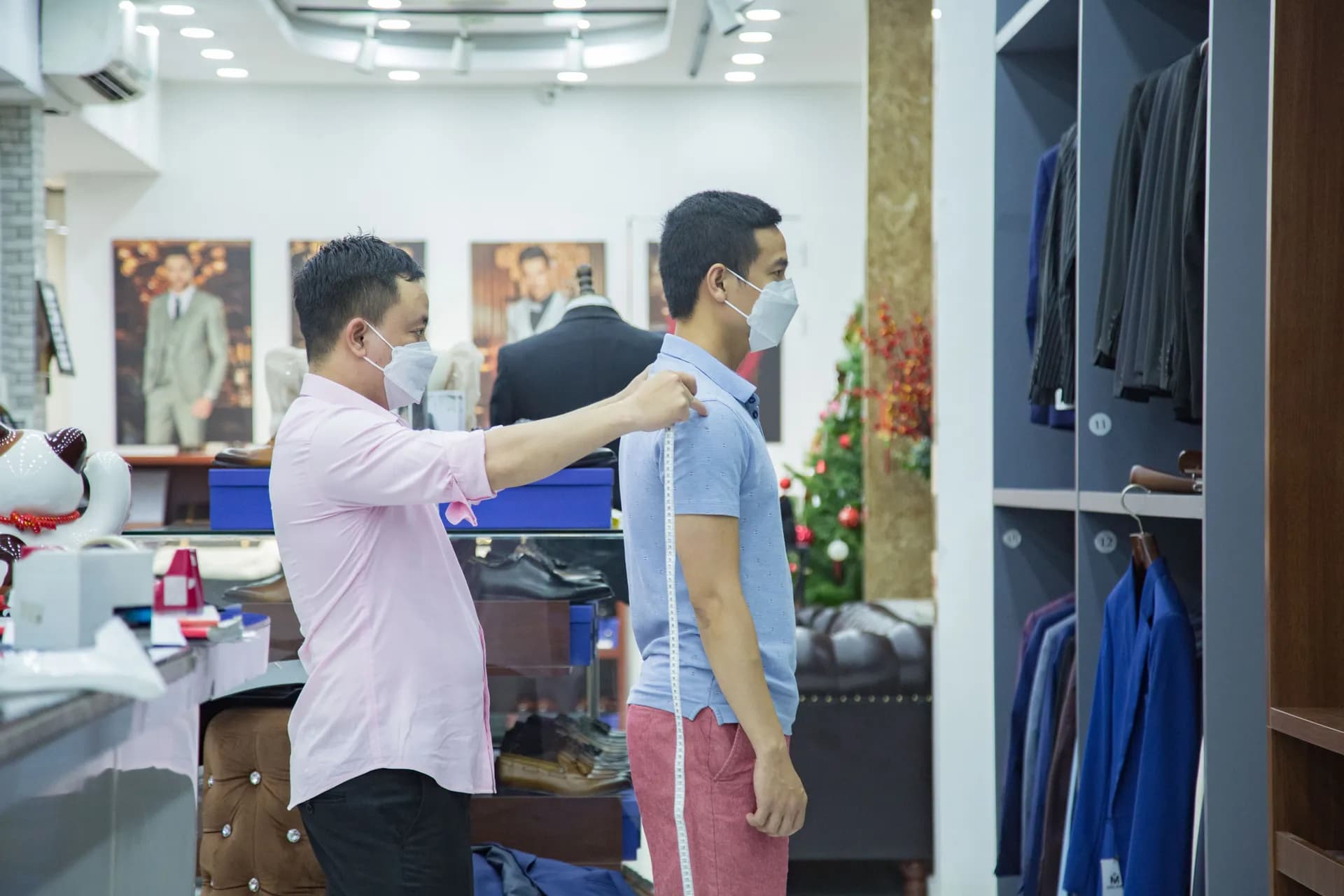 Phóng sự tại showroom — Mon Amie
