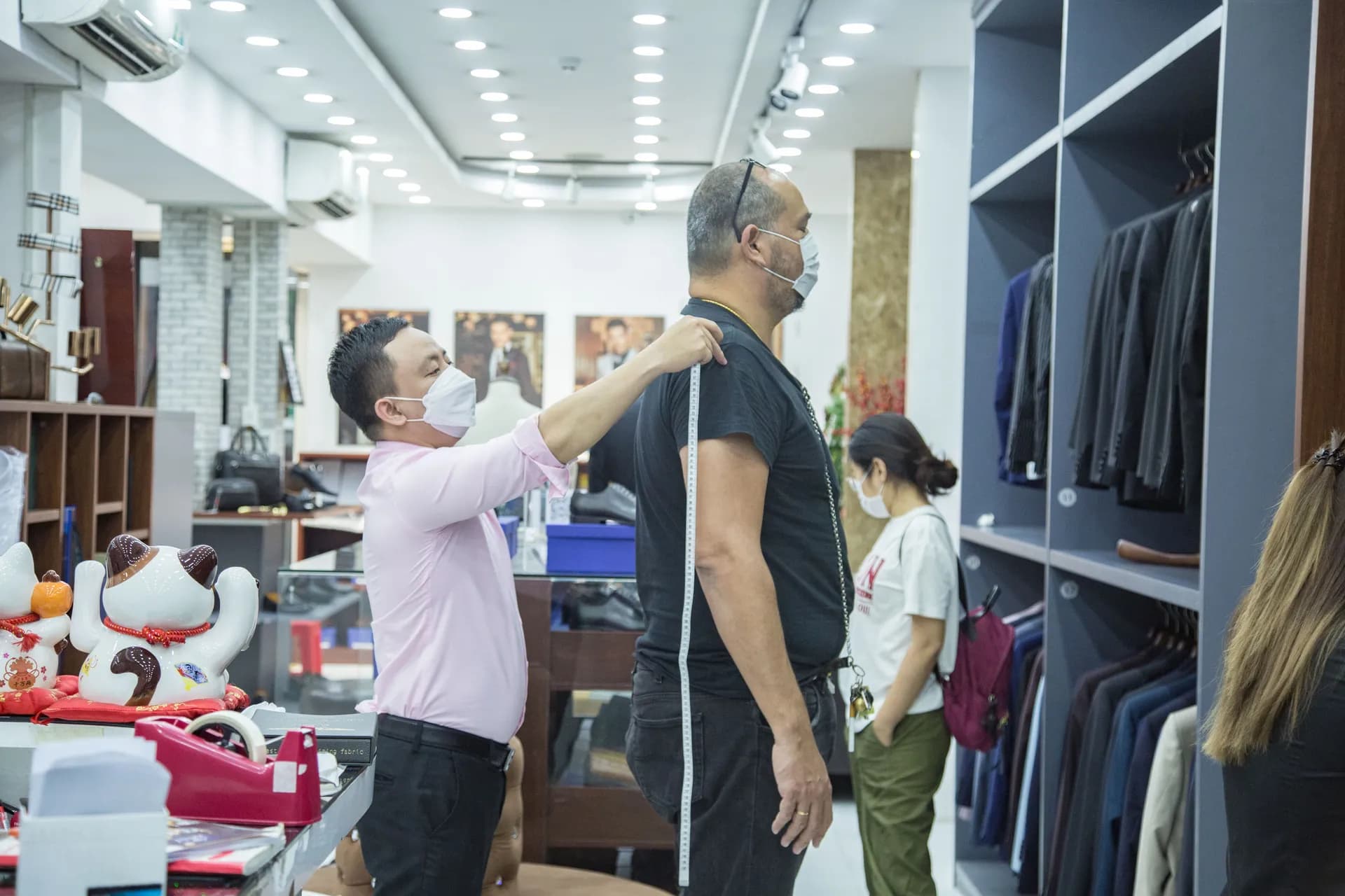 Phóng sự tại showroom — Mon Amie