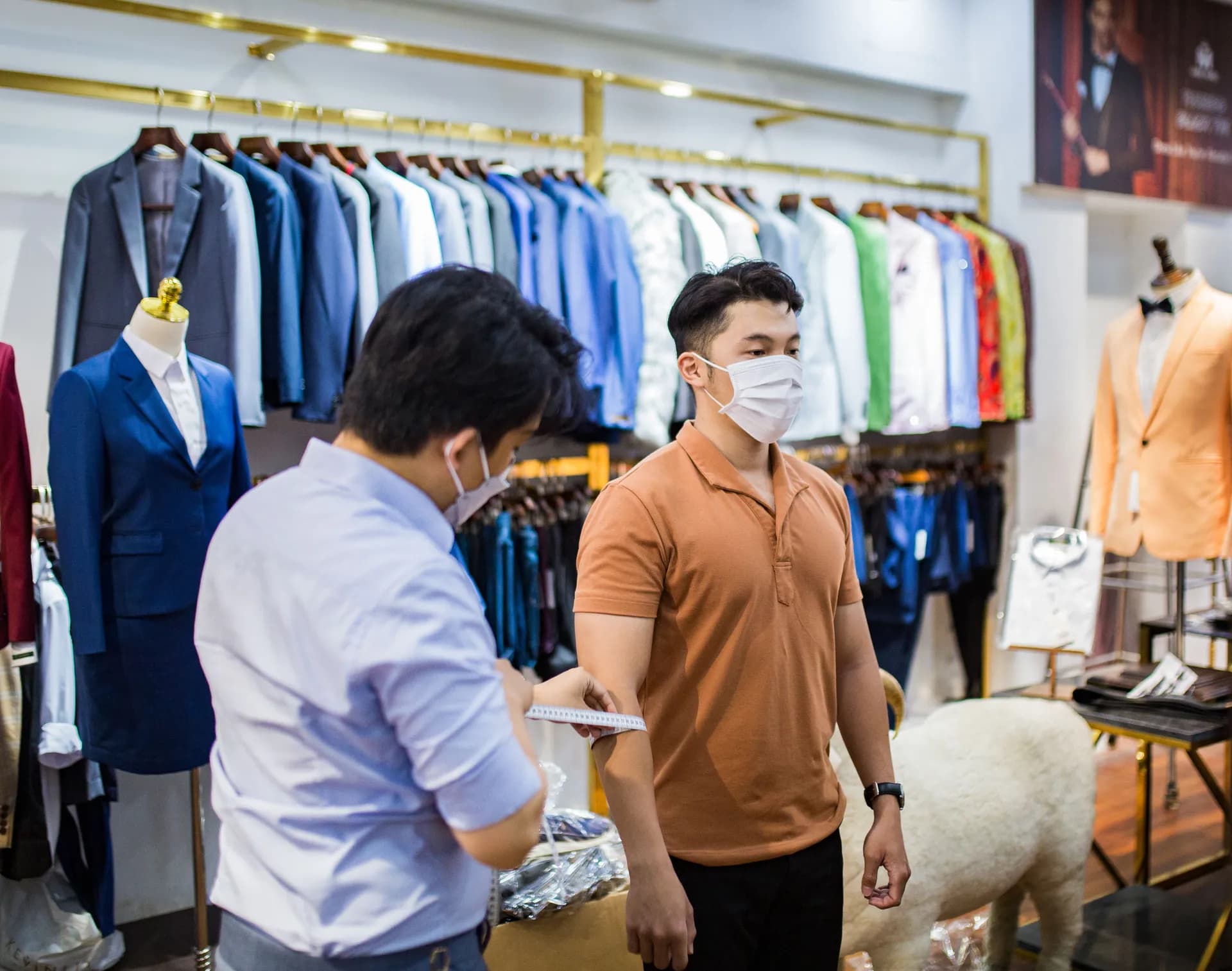 Phóng sự tại showroom — Mon Amie