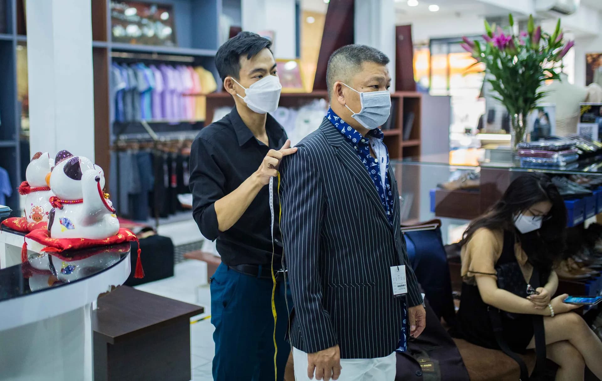 Phóng sự tại showroom — Mon Amie