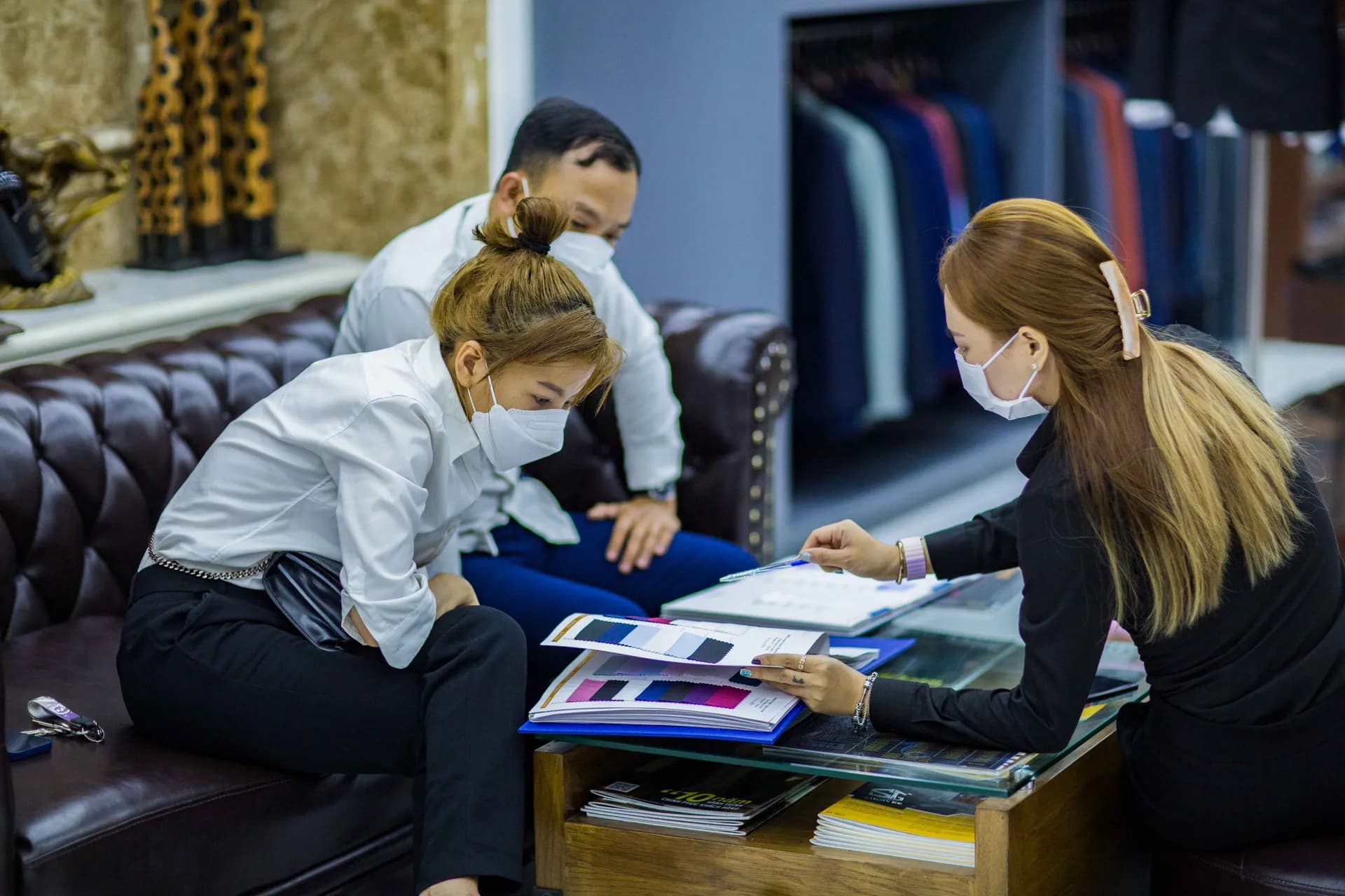Phóng sự tại showroom — Mon Amie