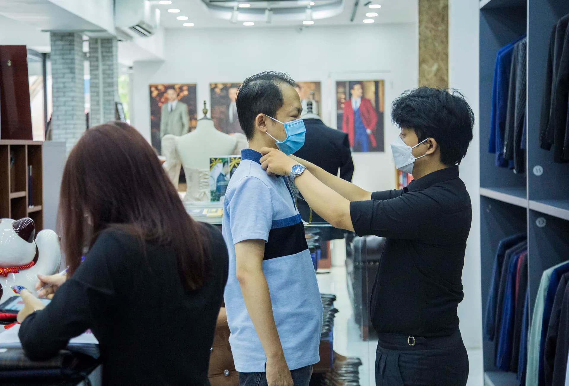 Phóng sự tại showroom — Mon Amie